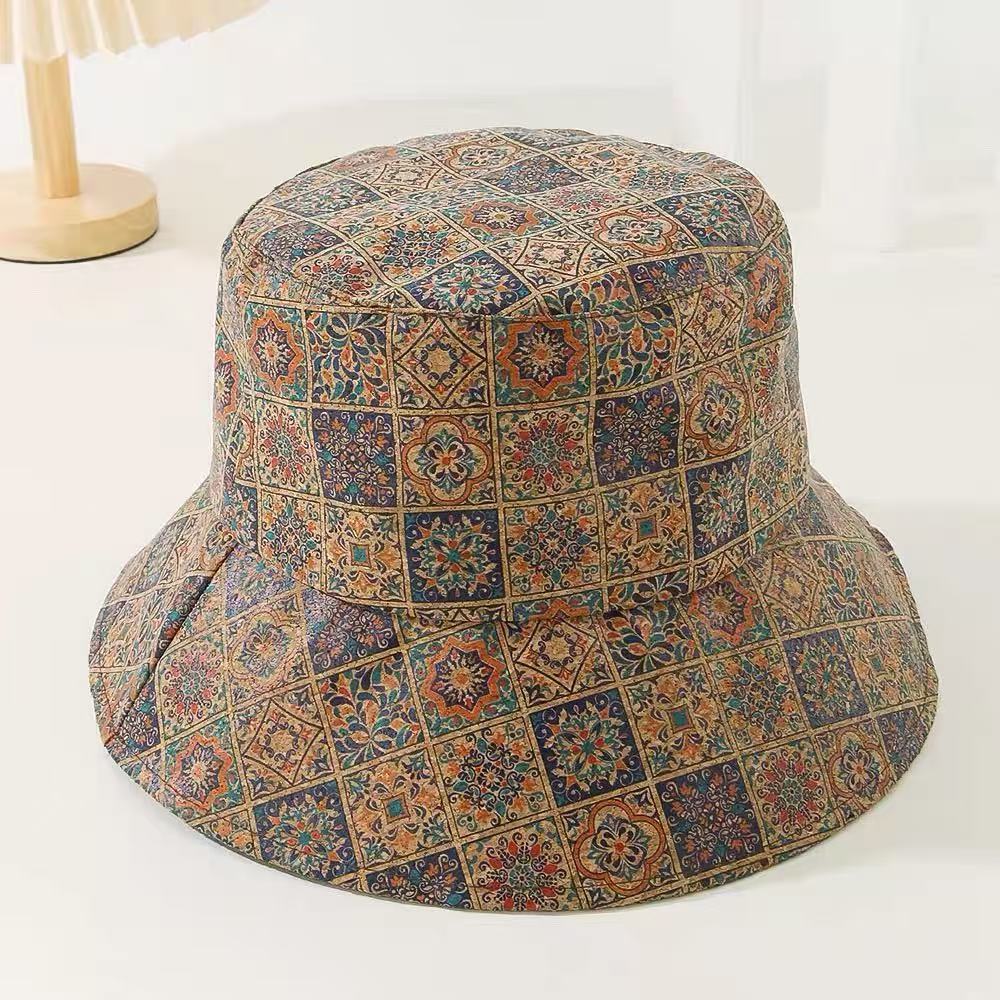 Checkered bucket hat