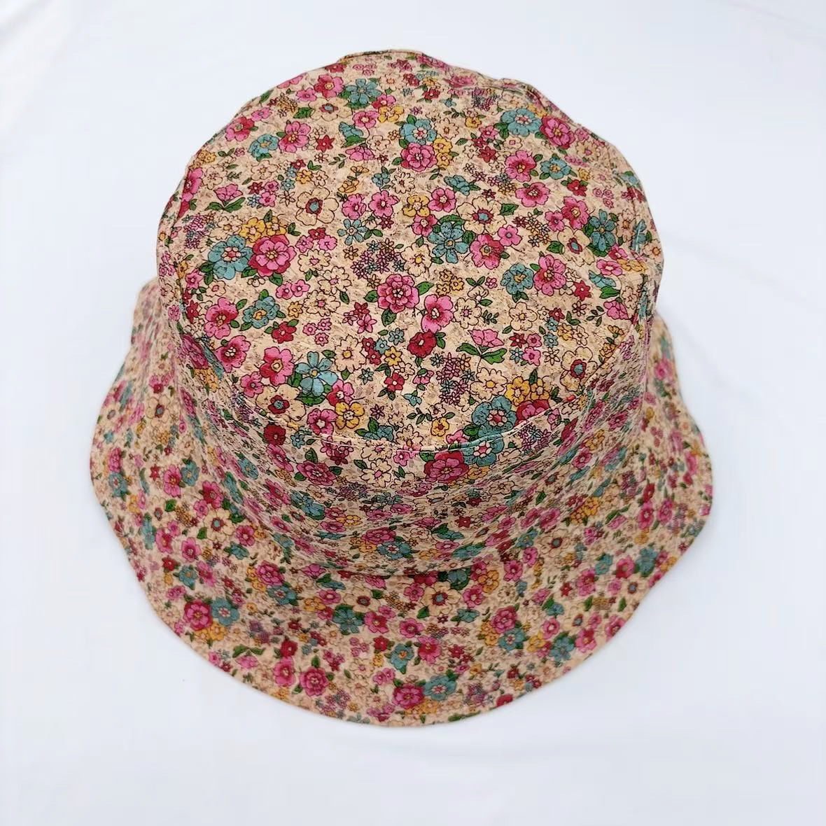 Small flower bucket hat