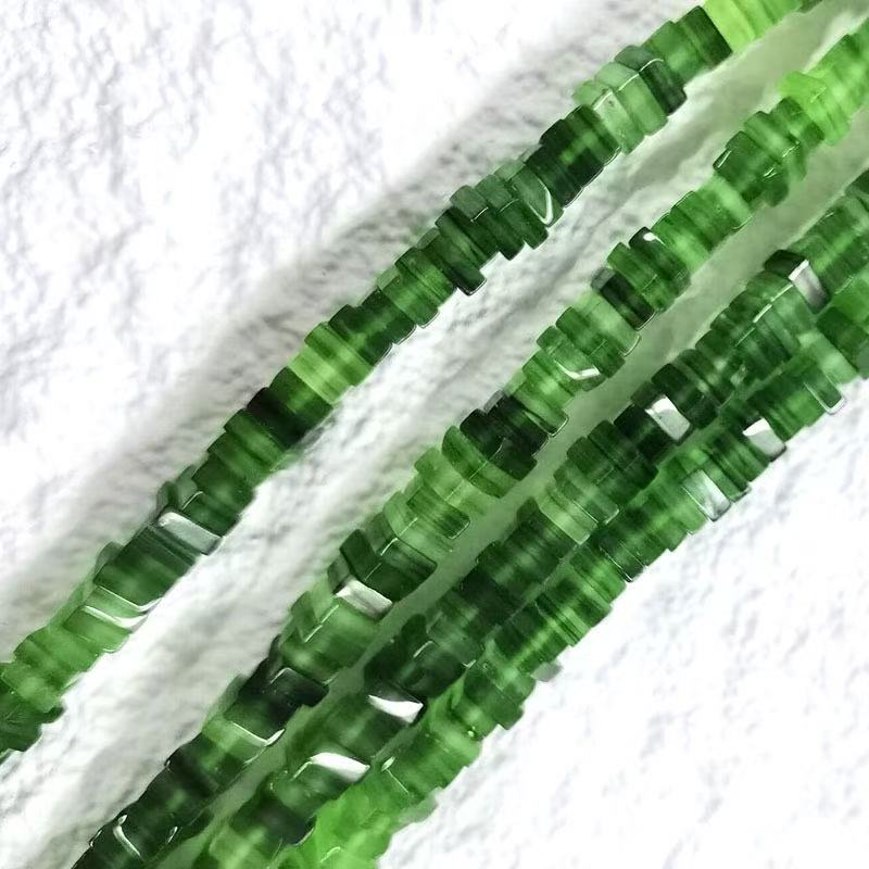 12:Dark green light green