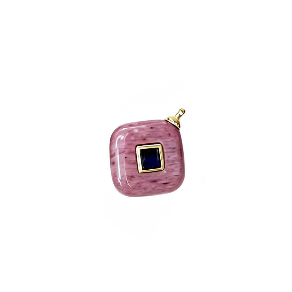 13:Rhombus rose stone