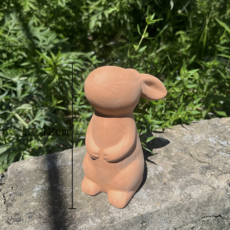 Prick-eared bunny