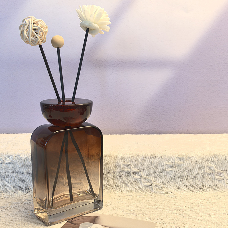 200ml flat square gradient brown empty bottle with brown resin cover; with 5 diffuser fiber sticks