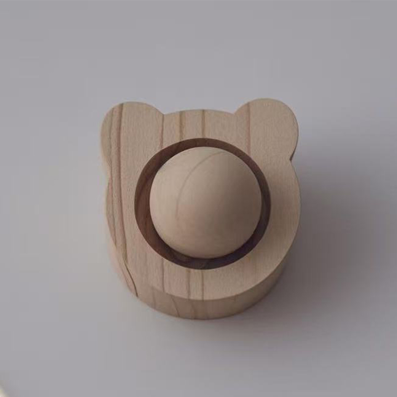 Bear diffuser wood