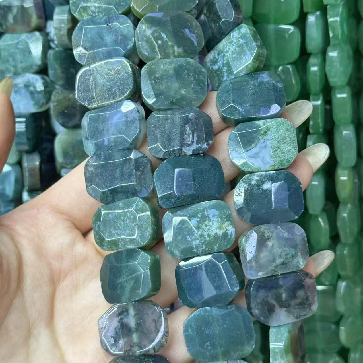 4:Water agate