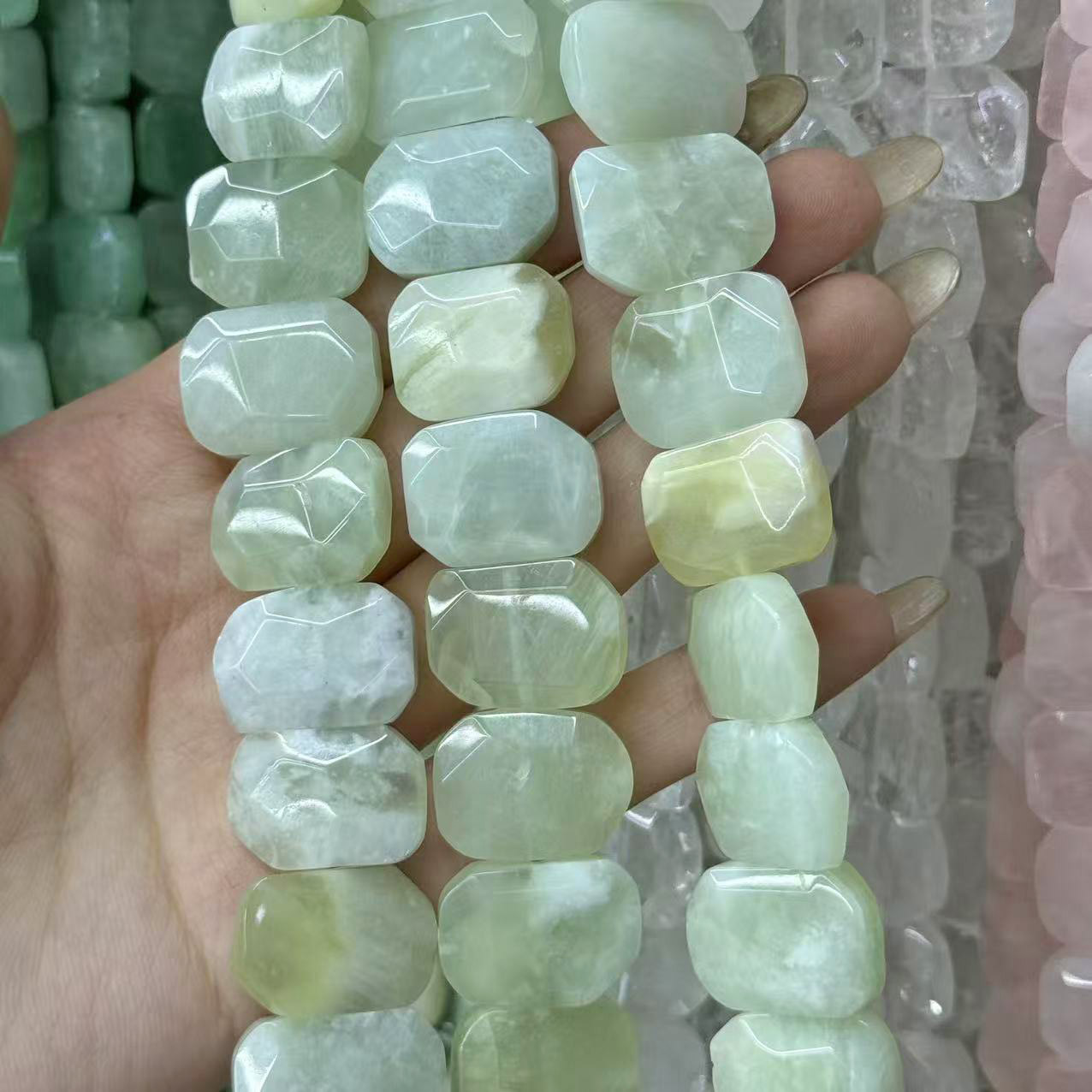 14:Xiuyan Jade