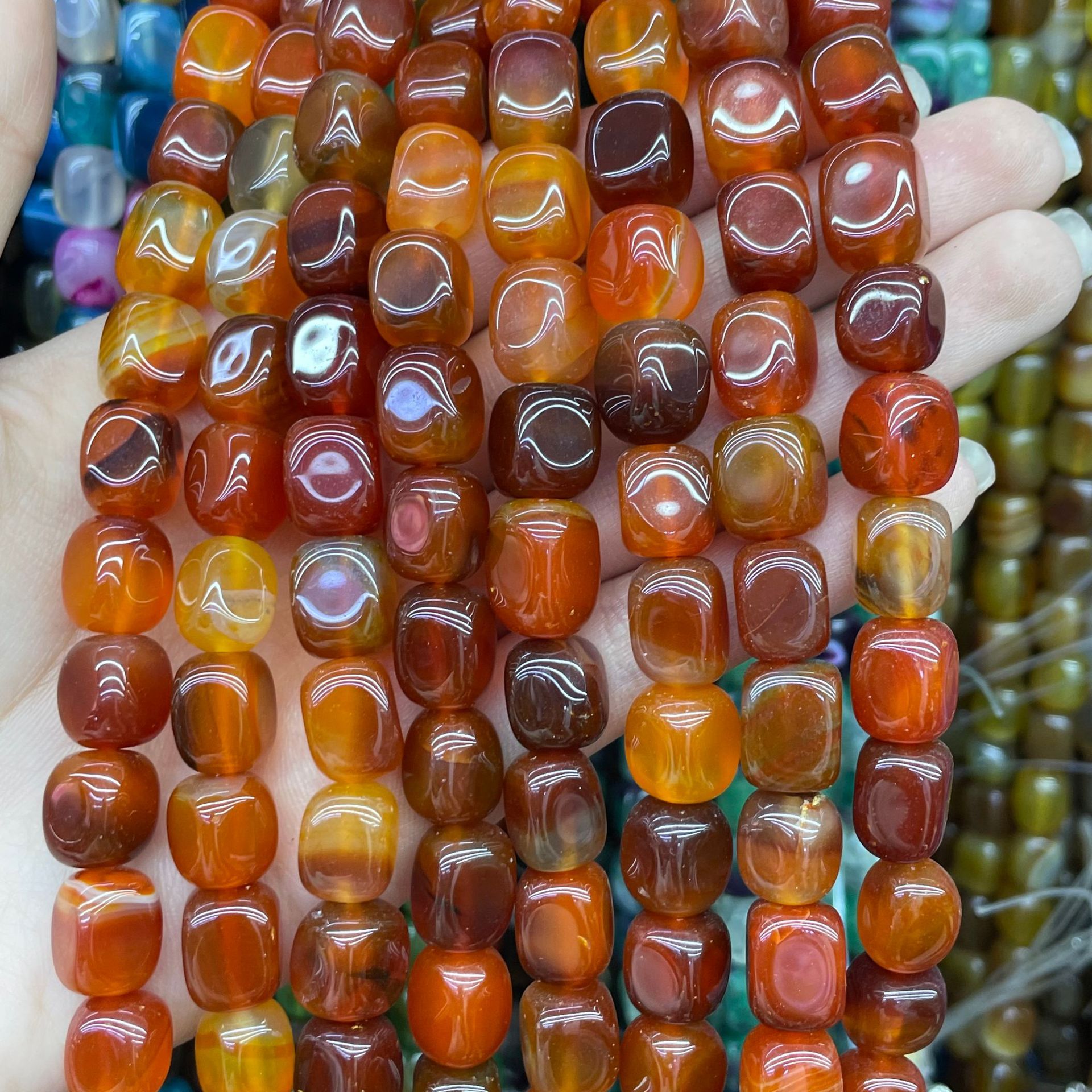 17:Light red agate color