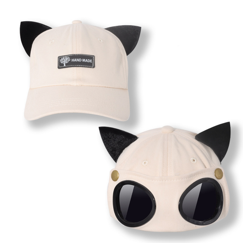 ears beige