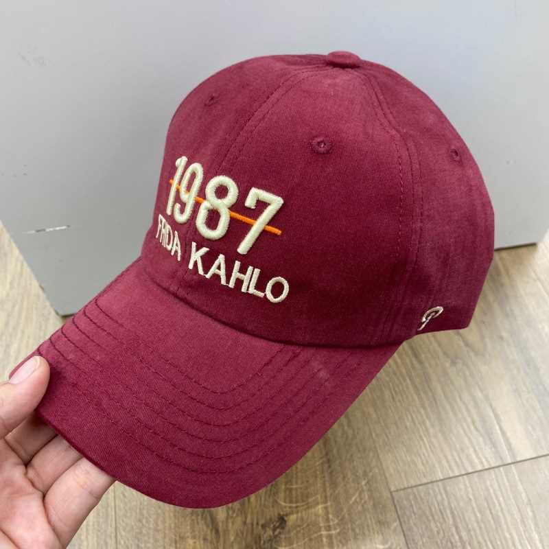 Wine red