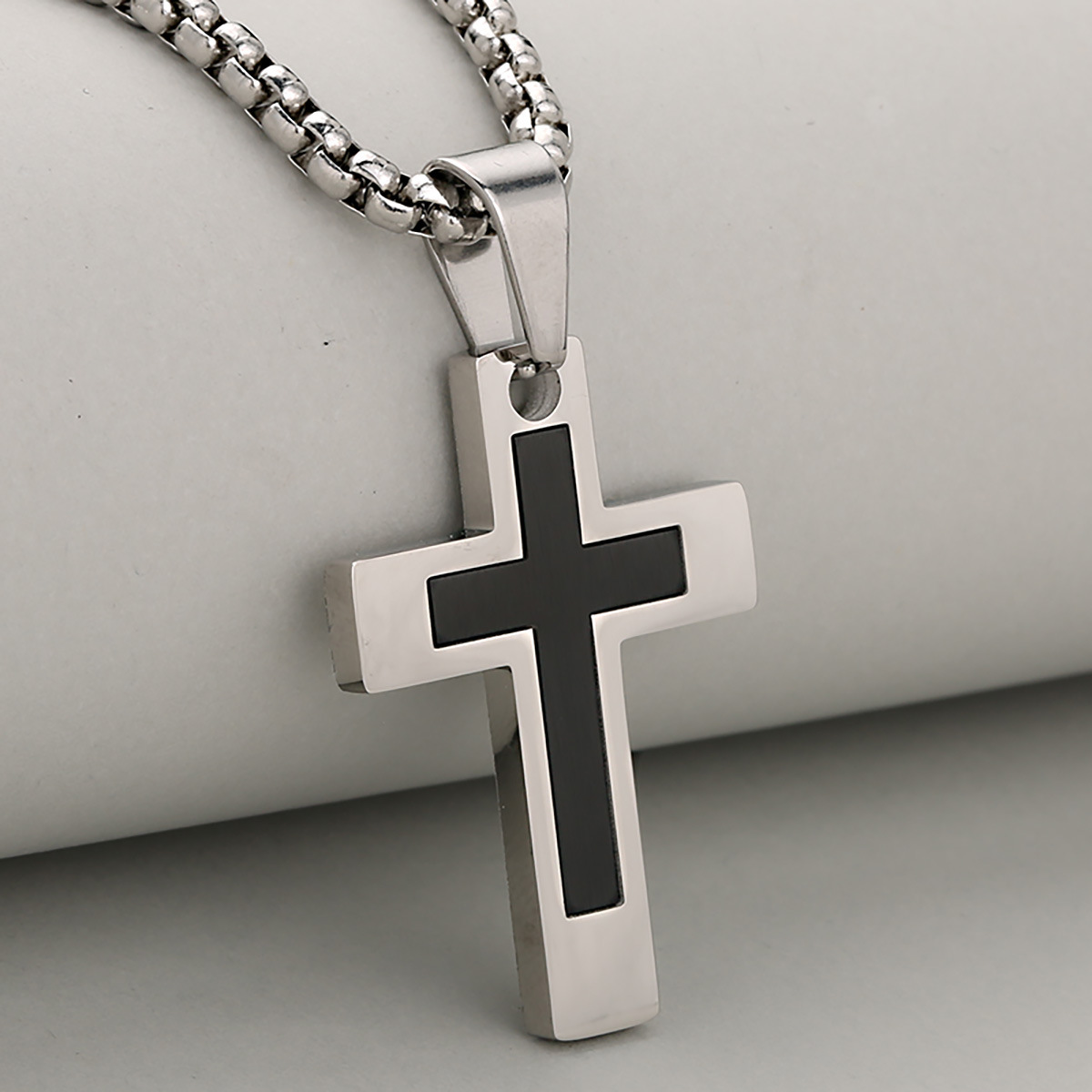 5:Silver black