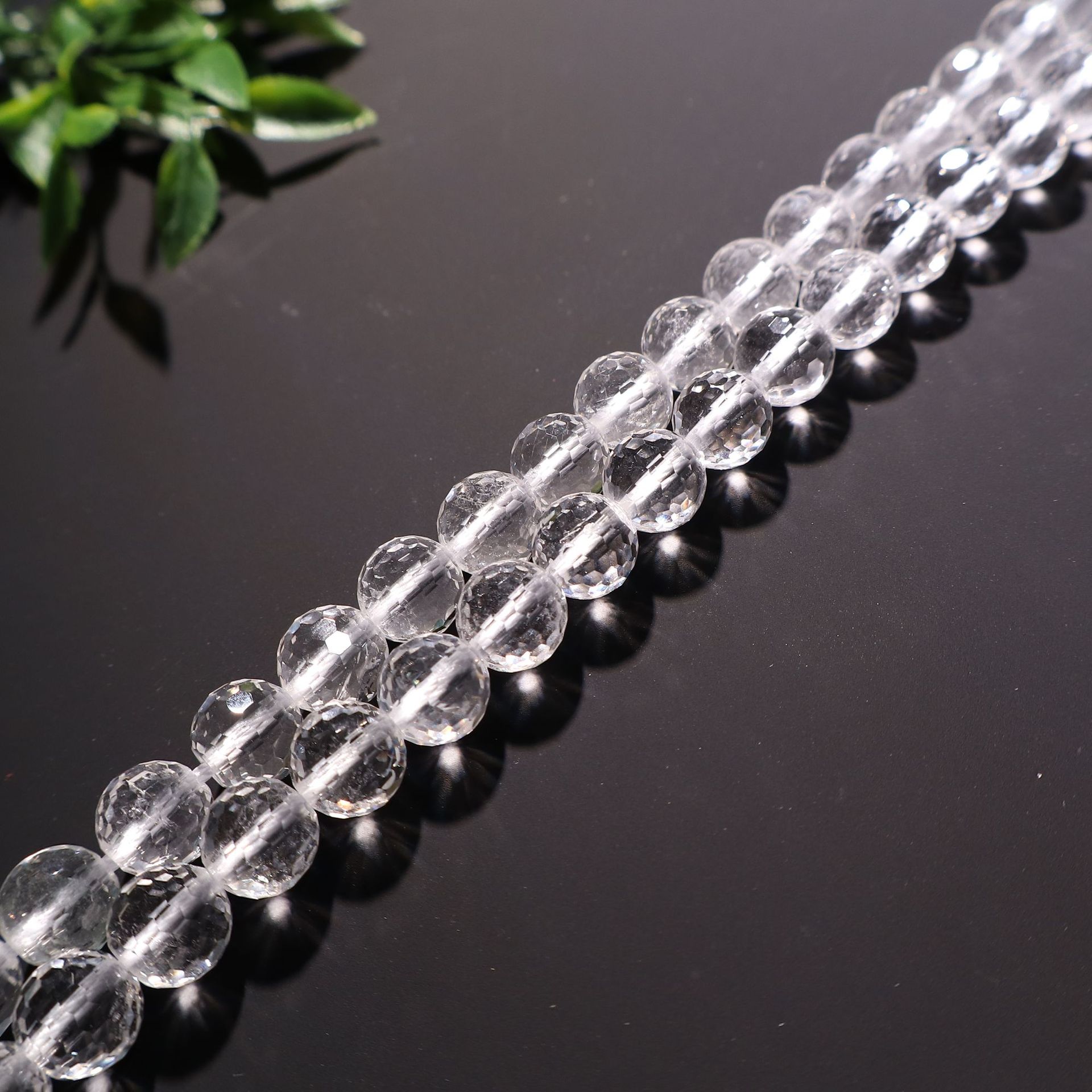 8:8mm faceted round beads 2 (about 48 pieces)