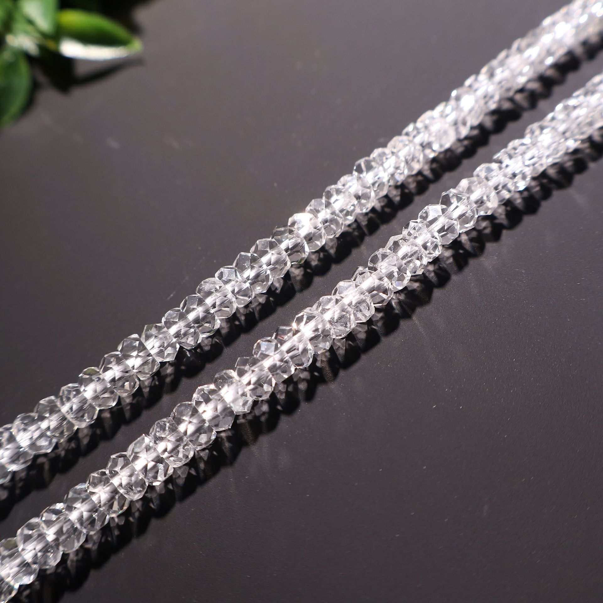 9:3x5mm faceted flat abacus beads (about 142 pieces)