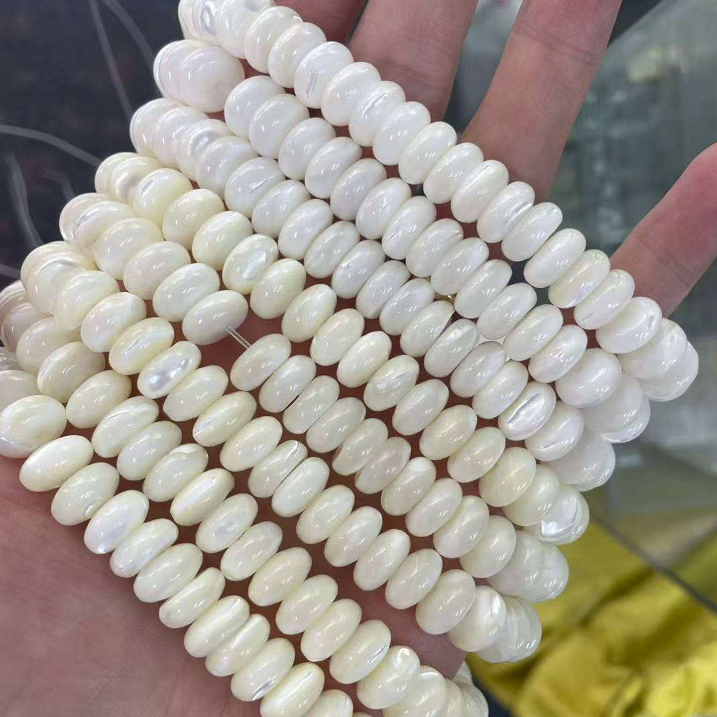 2:White 5*10mm/82pcs