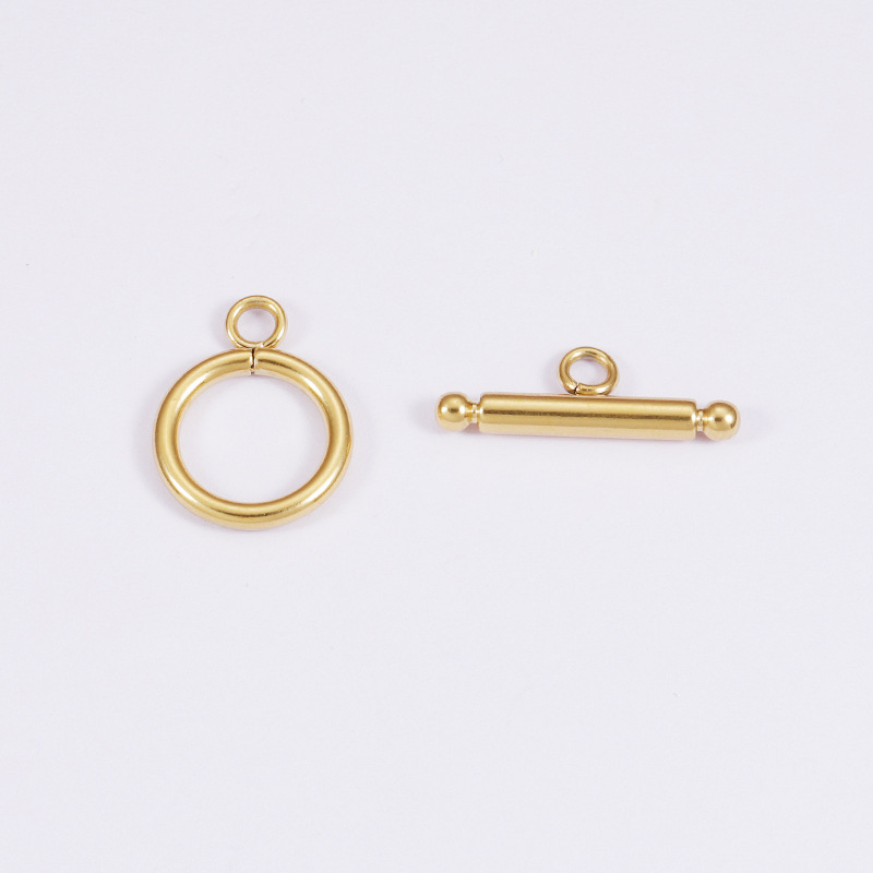 2:A set of gold (welding rings)