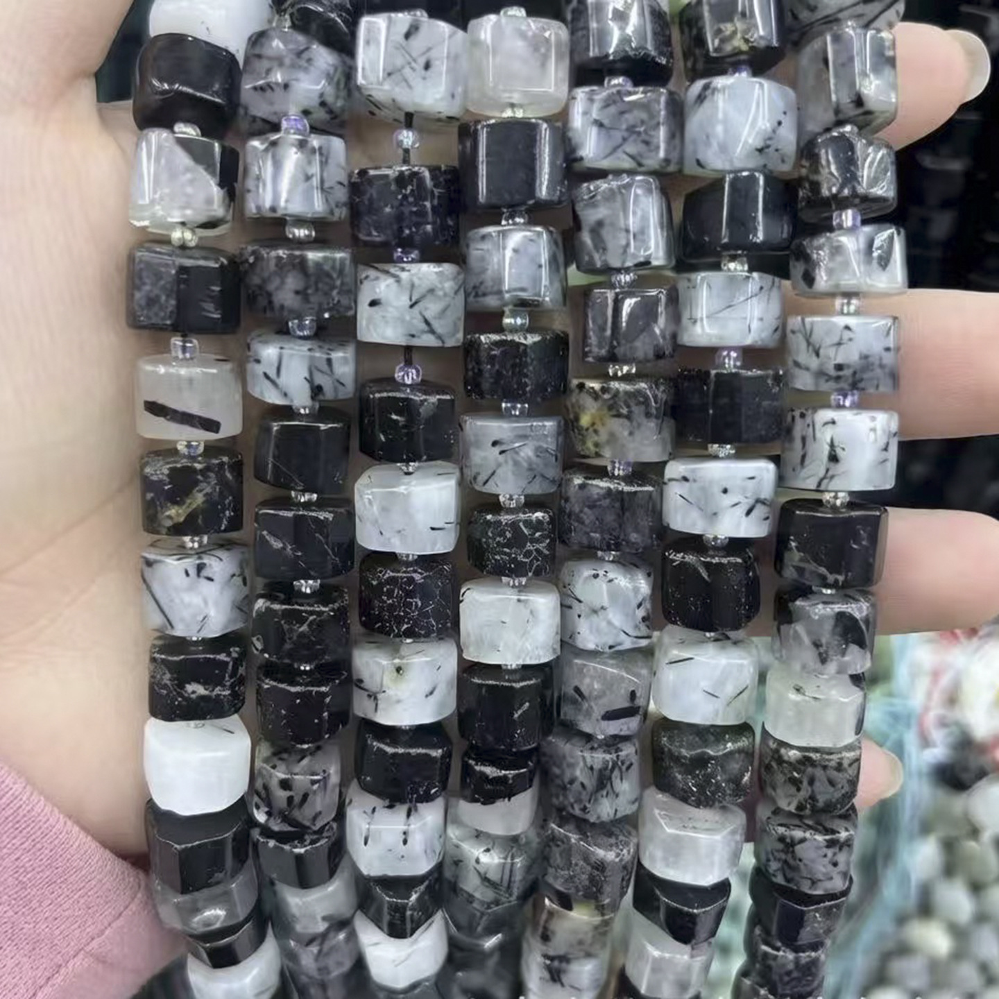 1:ブラックルチルクォーツ