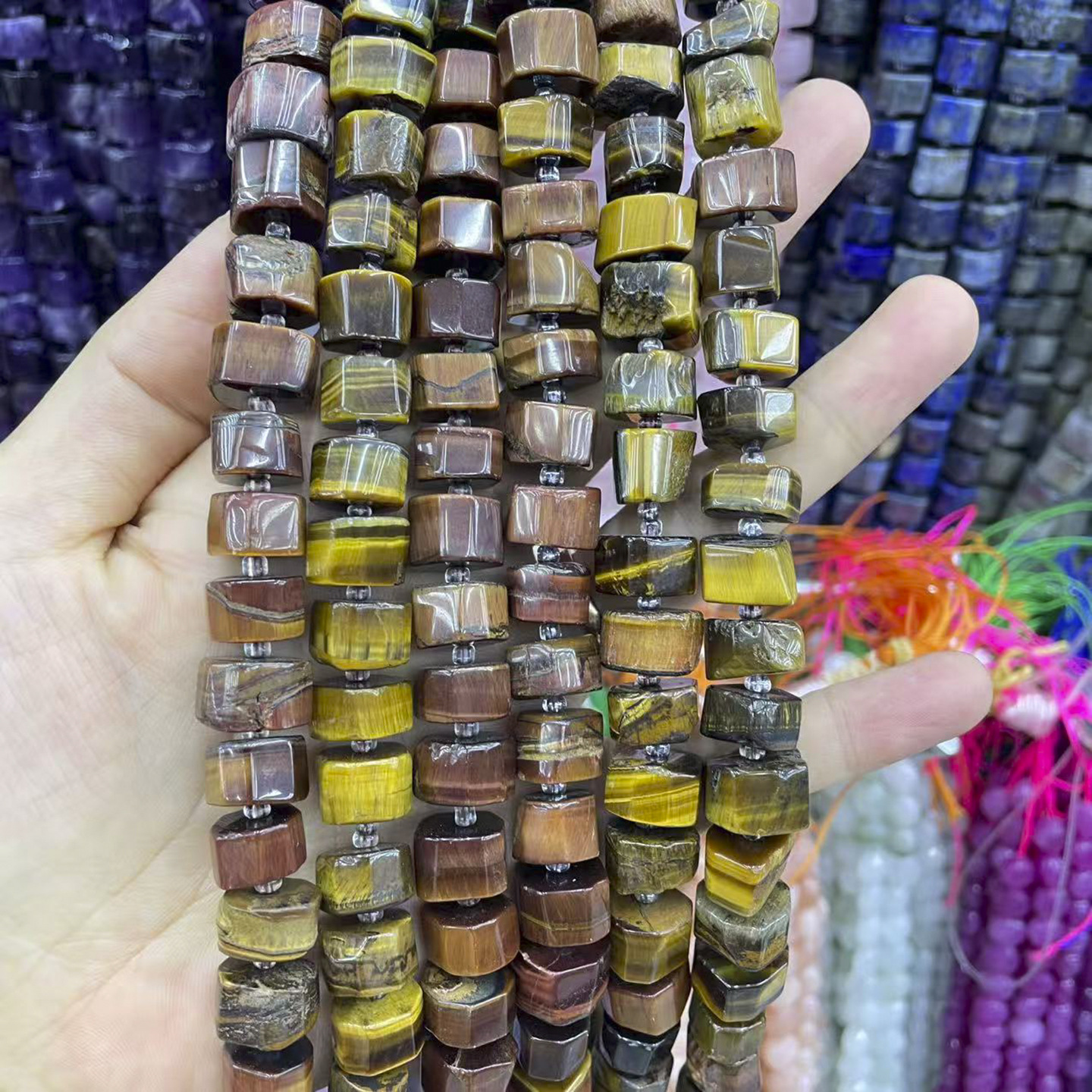15:Red tiger eye stone