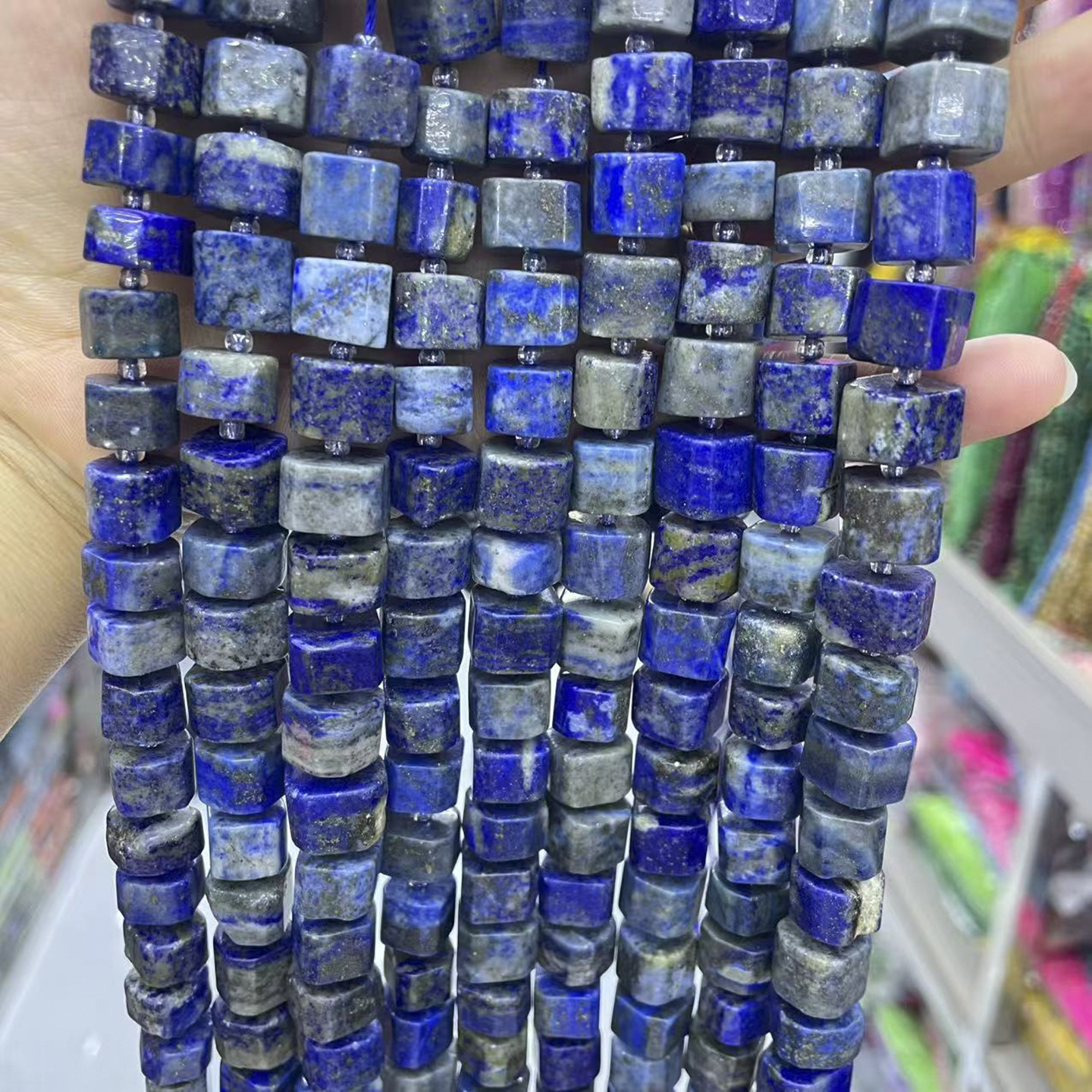 16:Lapis lazuli