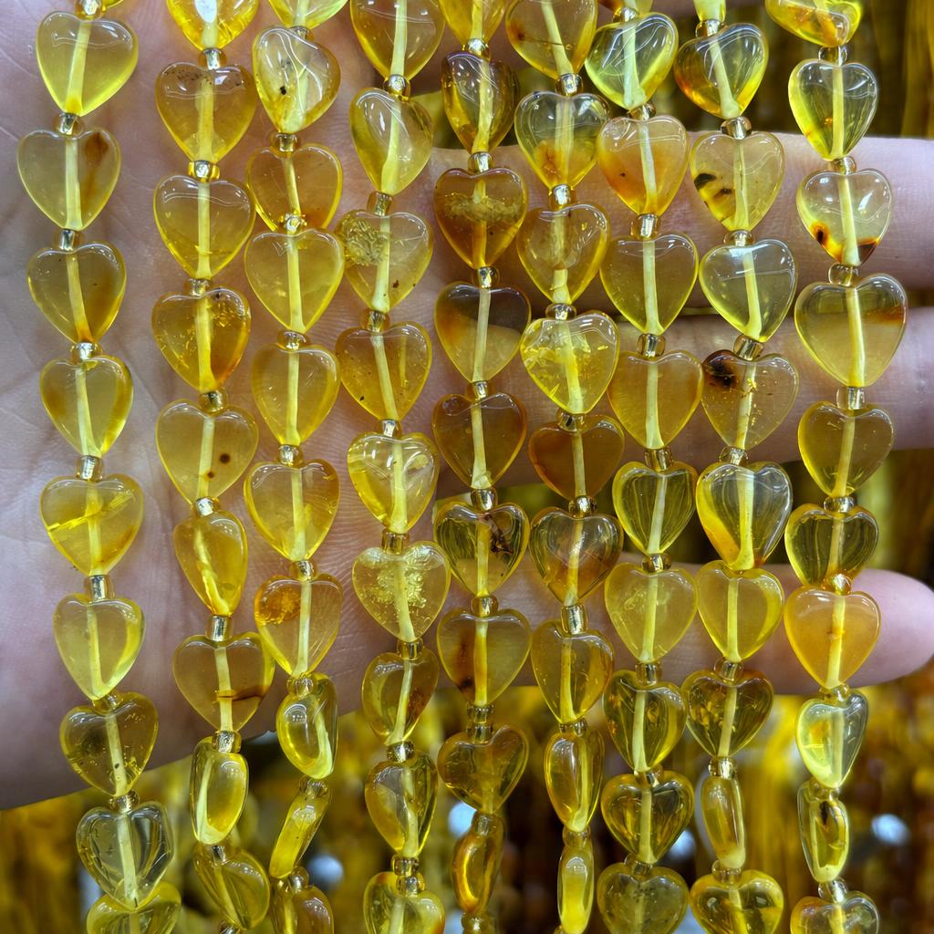 10x10mm amber hearts (about 33 pieces)