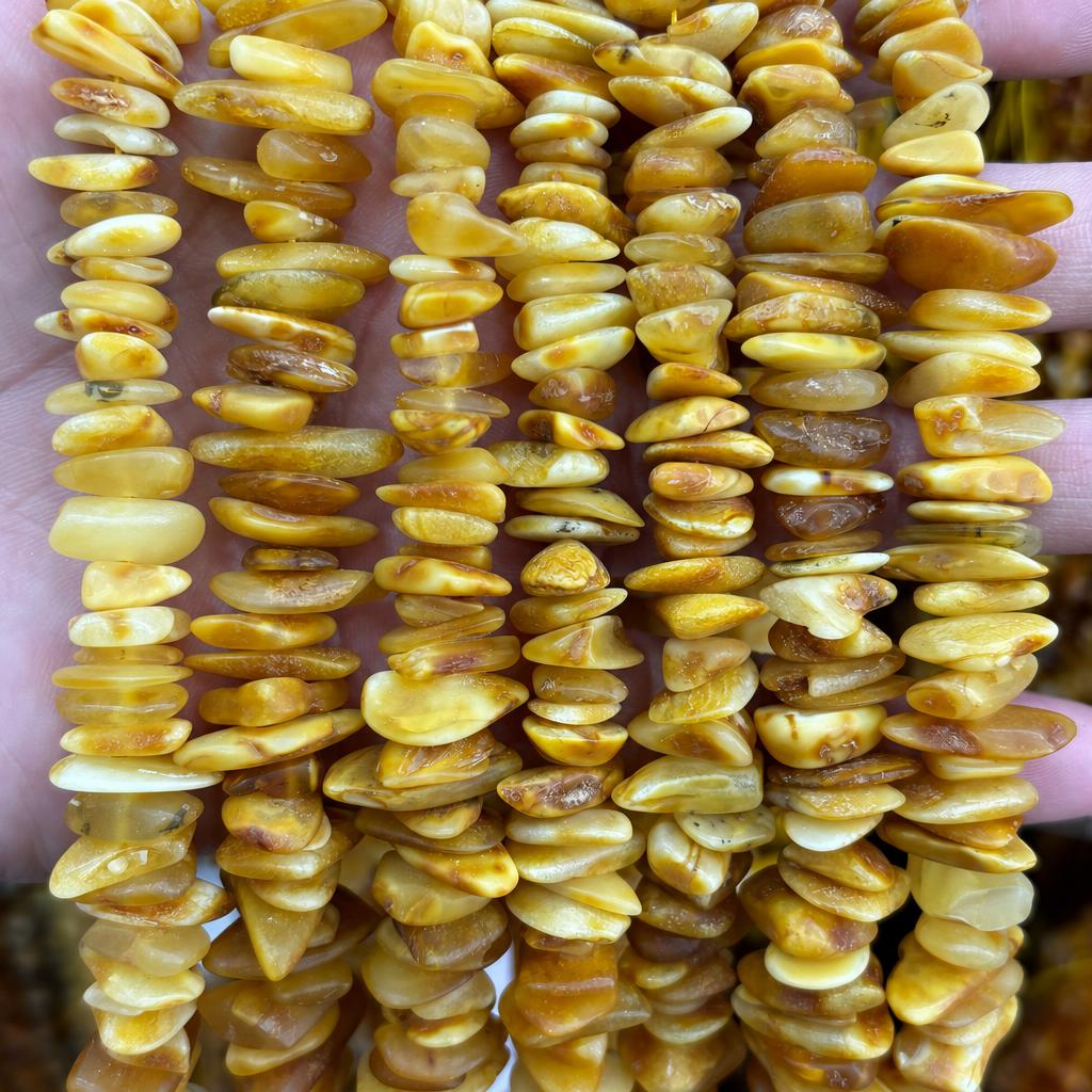 12-14mm amber medium hole gravel 3 (line length 38