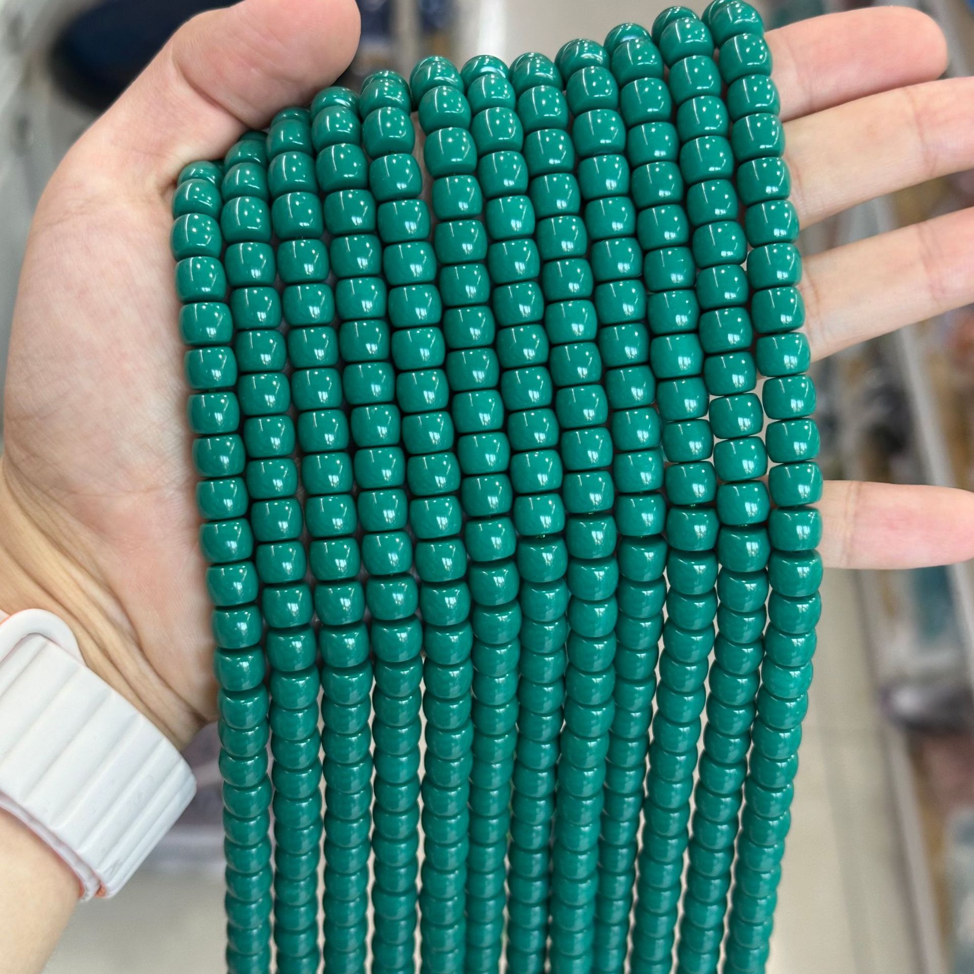 2 Synthetic green porcelain 6.5*8.3mm/58pcs