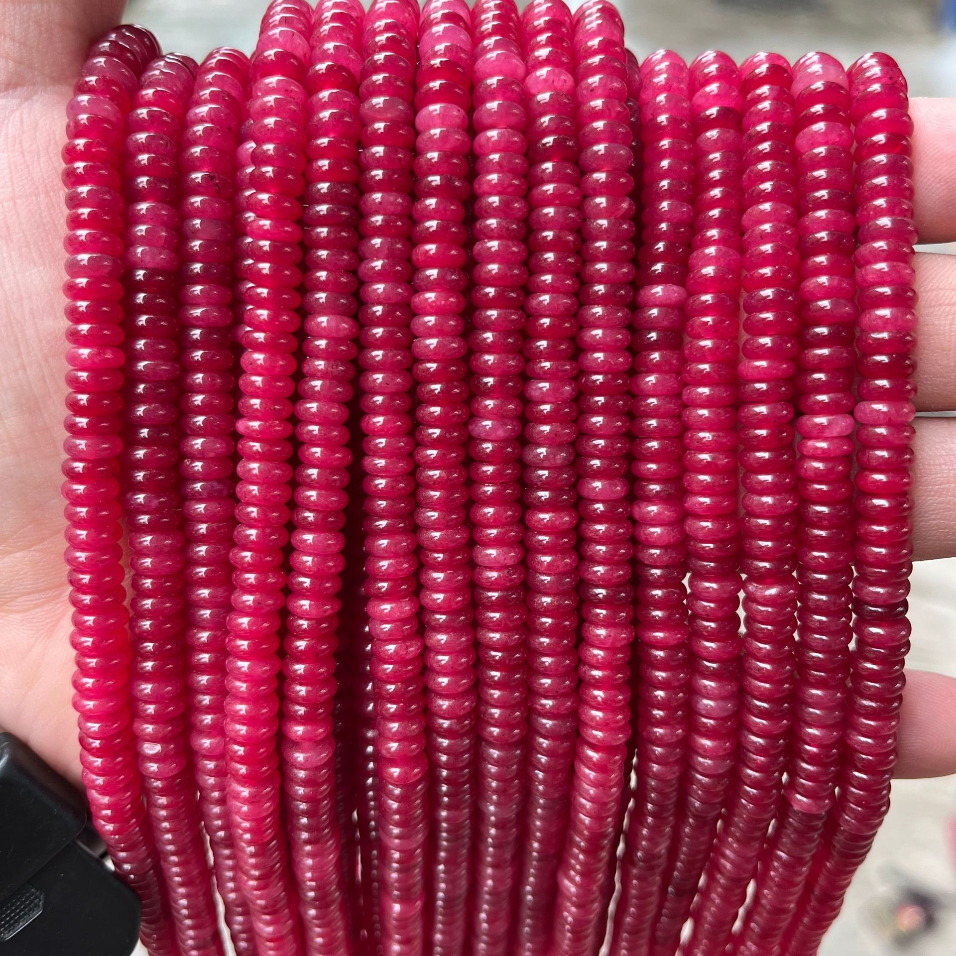 16 Wine red
