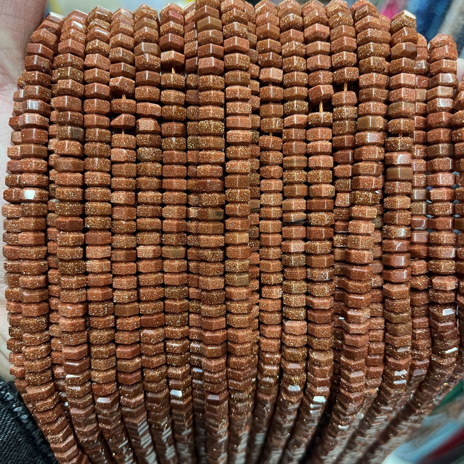 9:Gold sand