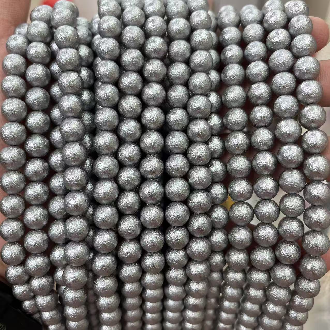 Silver gray 4mm/90pcs