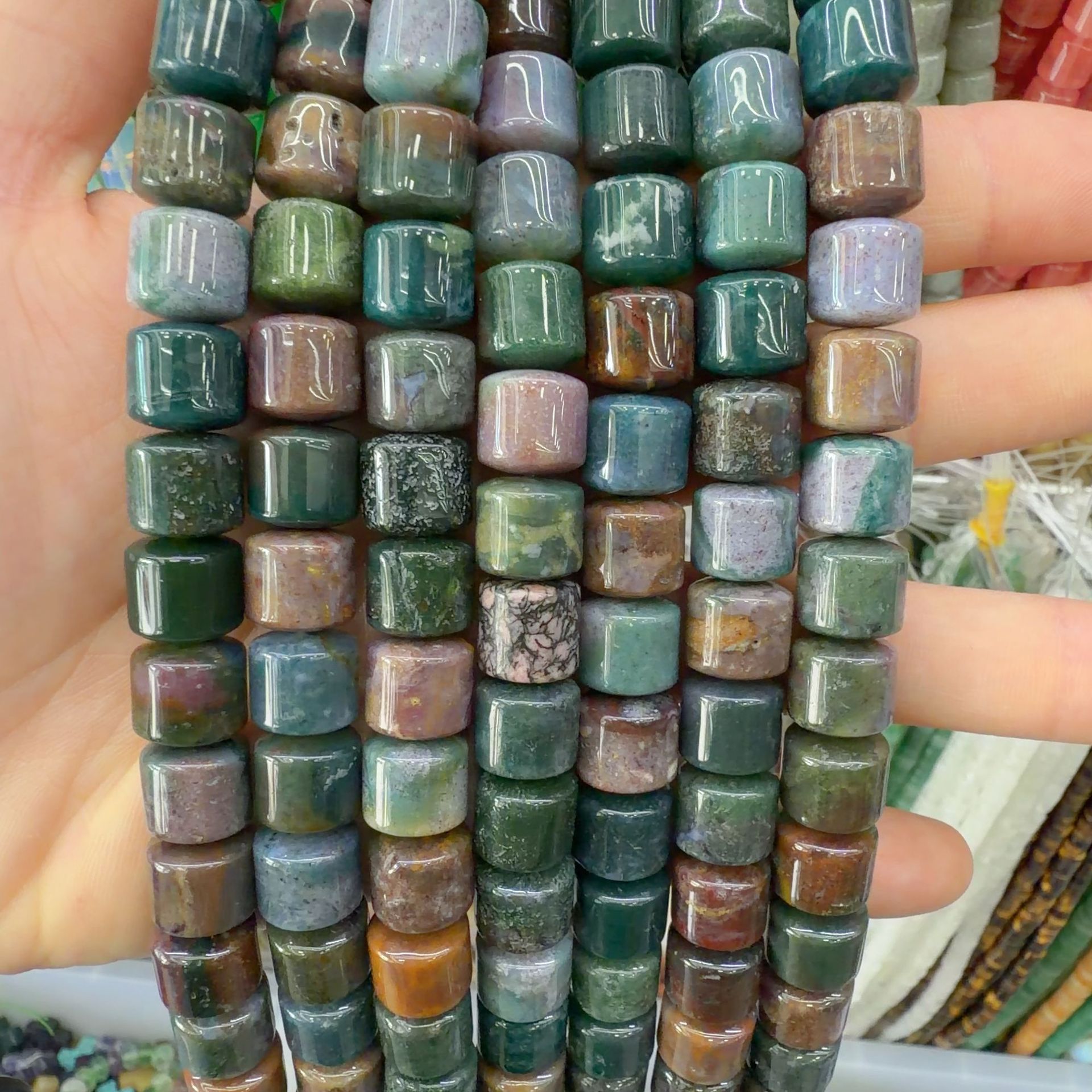 19 Aquatic agate