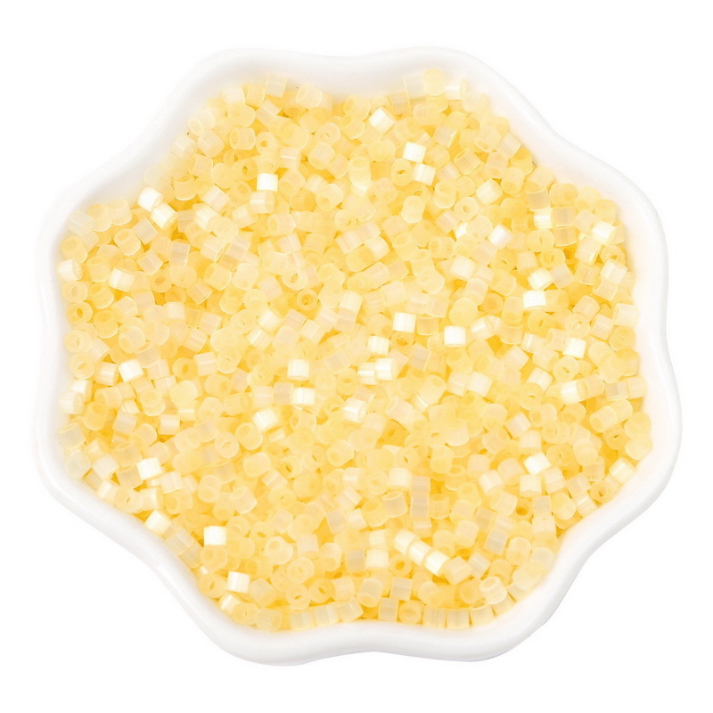 3:Light yellow