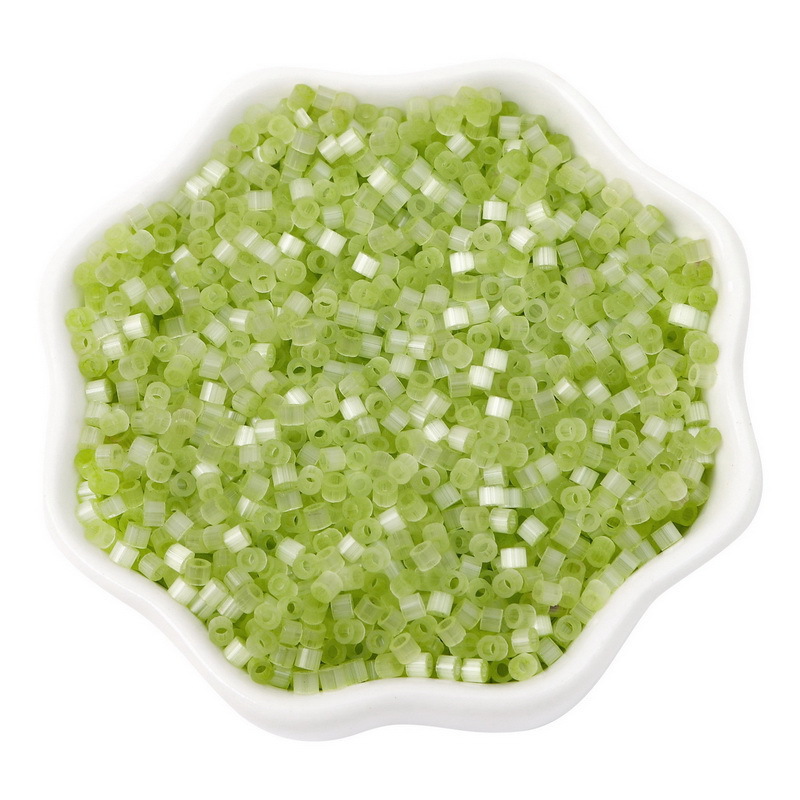 13:Light grass green