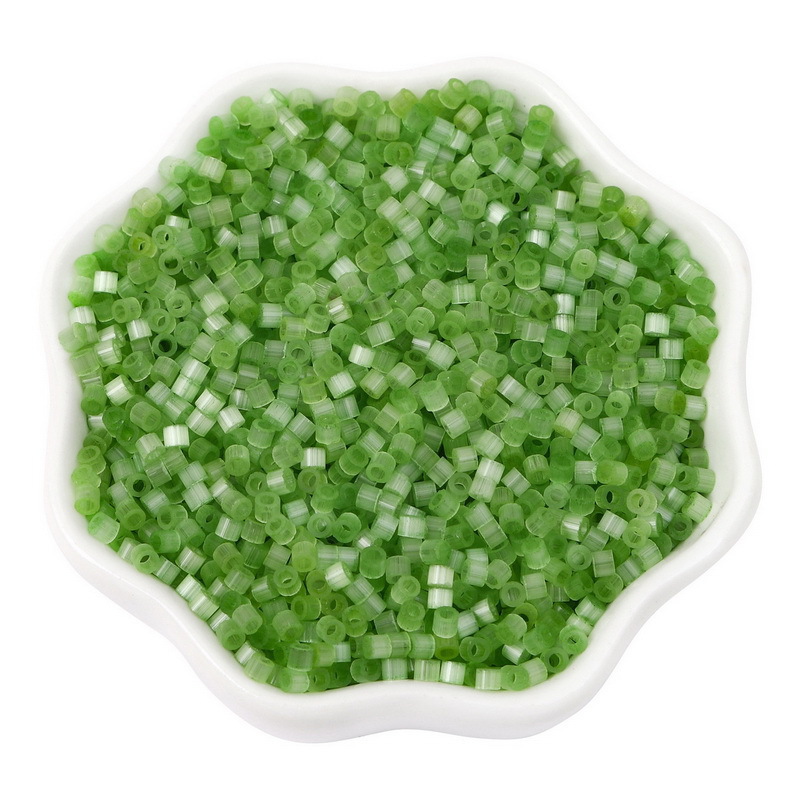 14:Grass green