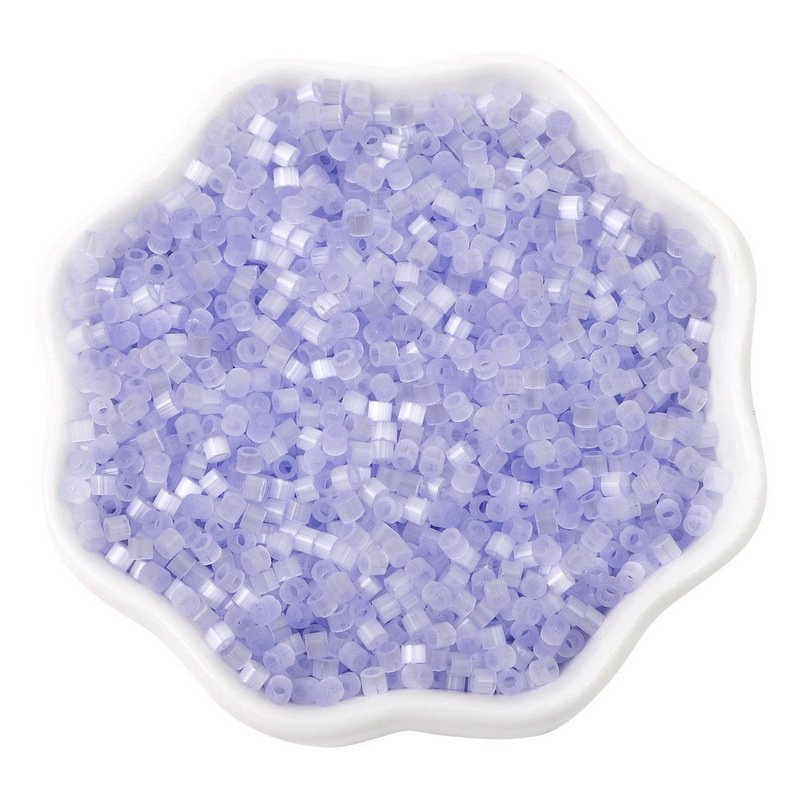 16:Light blue purple
