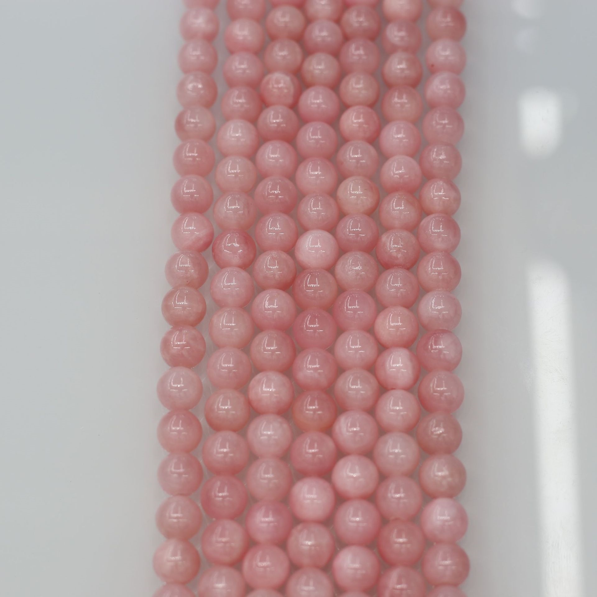No. 1 light pink 4mm/93pcs