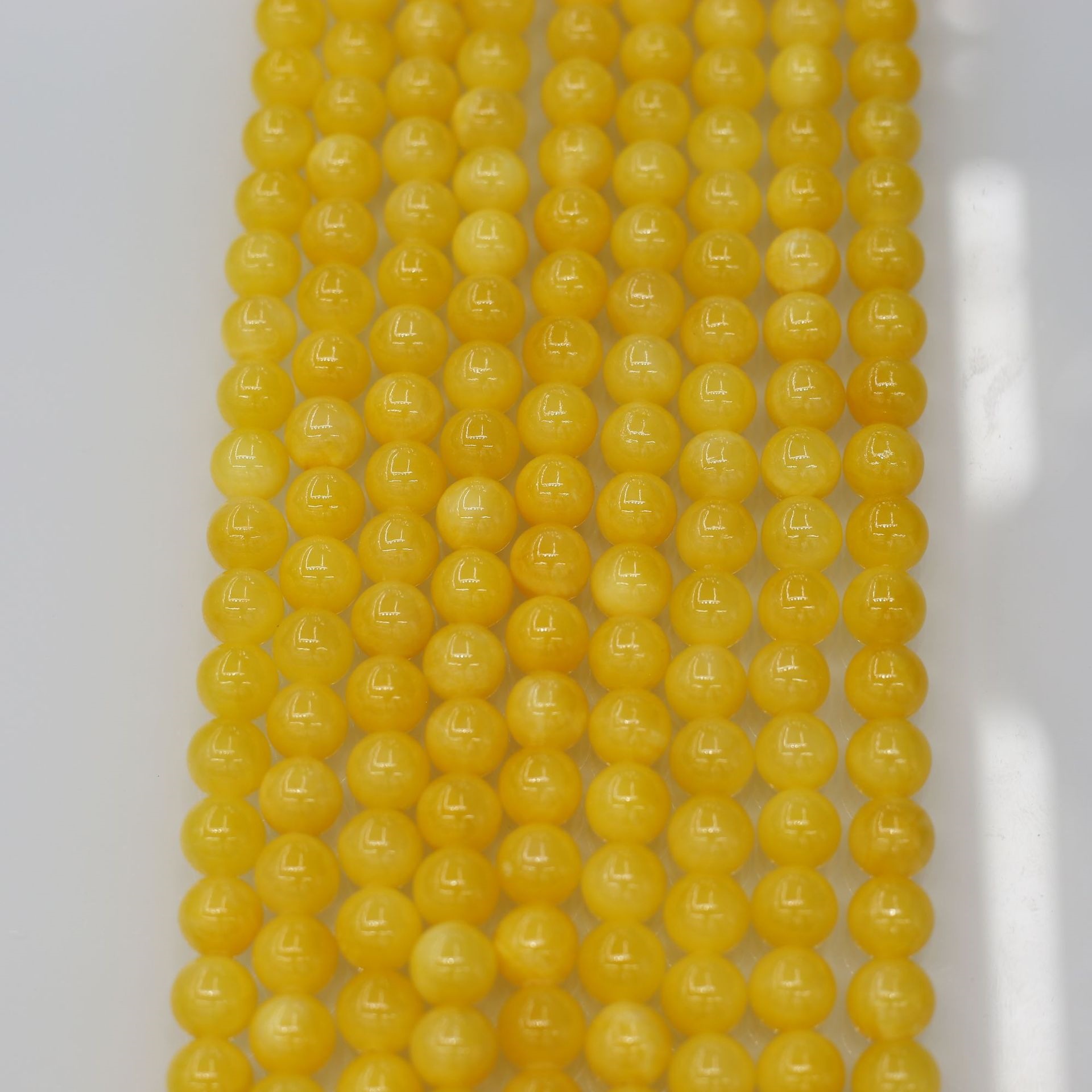 No. 7 color light yellow 4mm/93pcs
