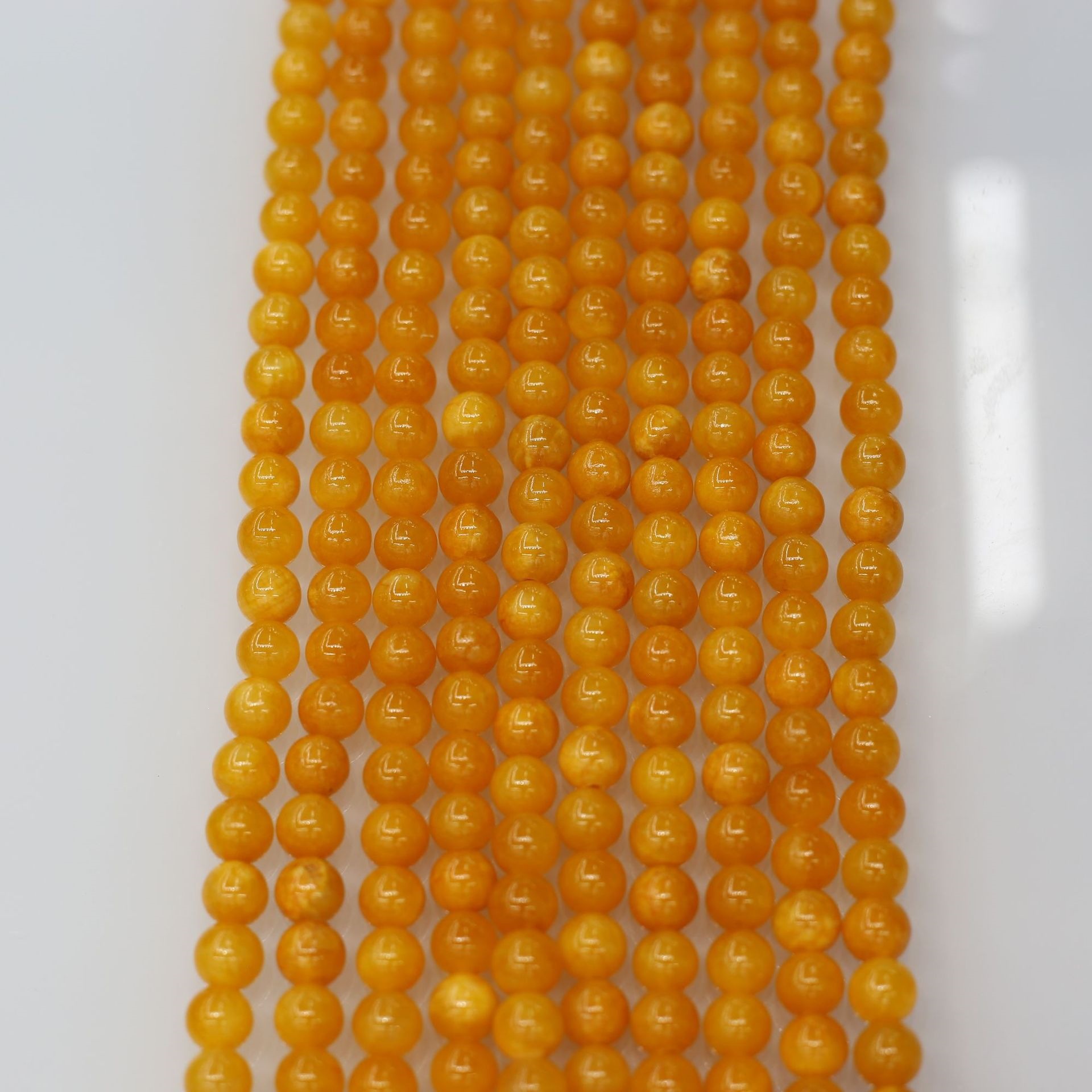 8:No. 8 color golden yellow
