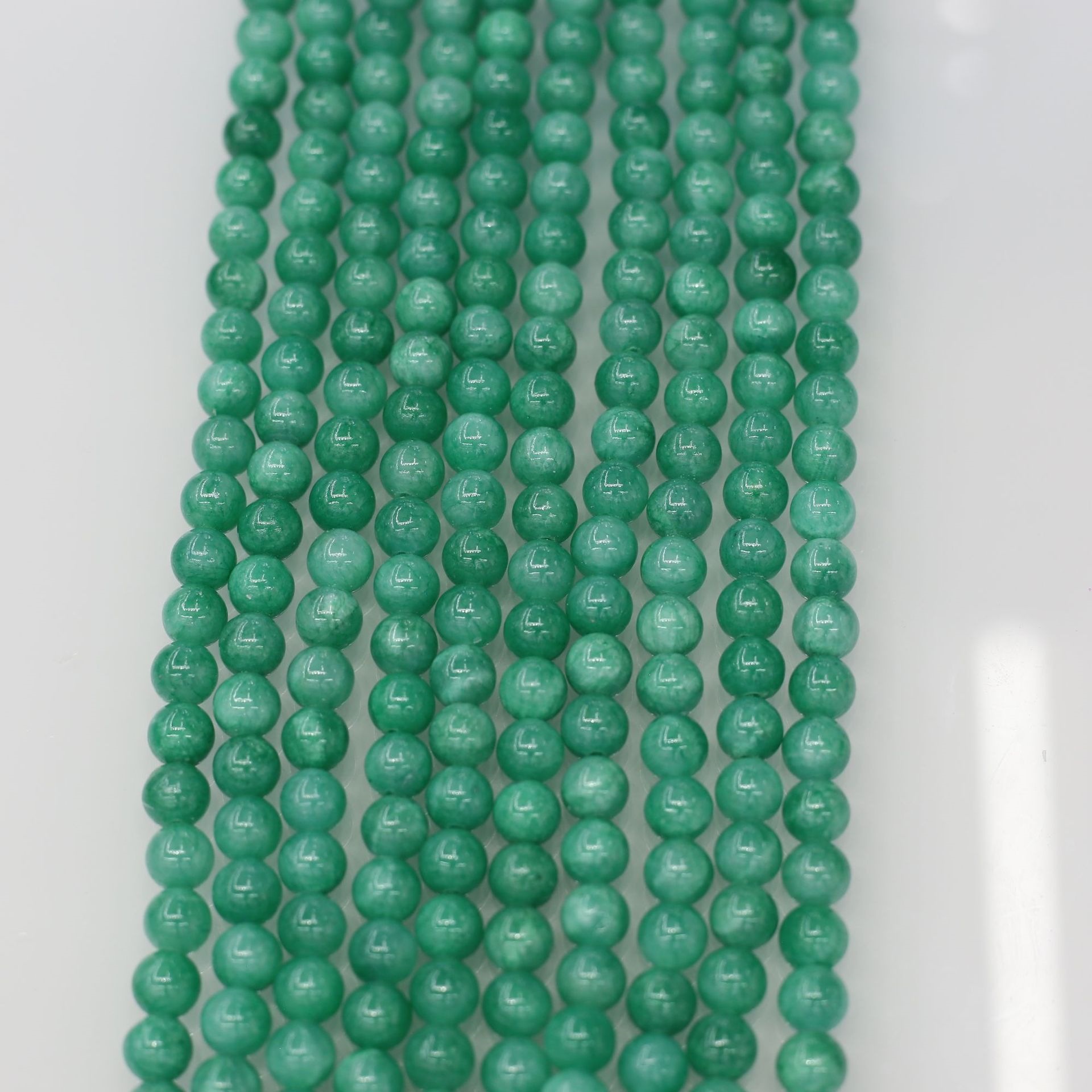 14:No. 15 color light green