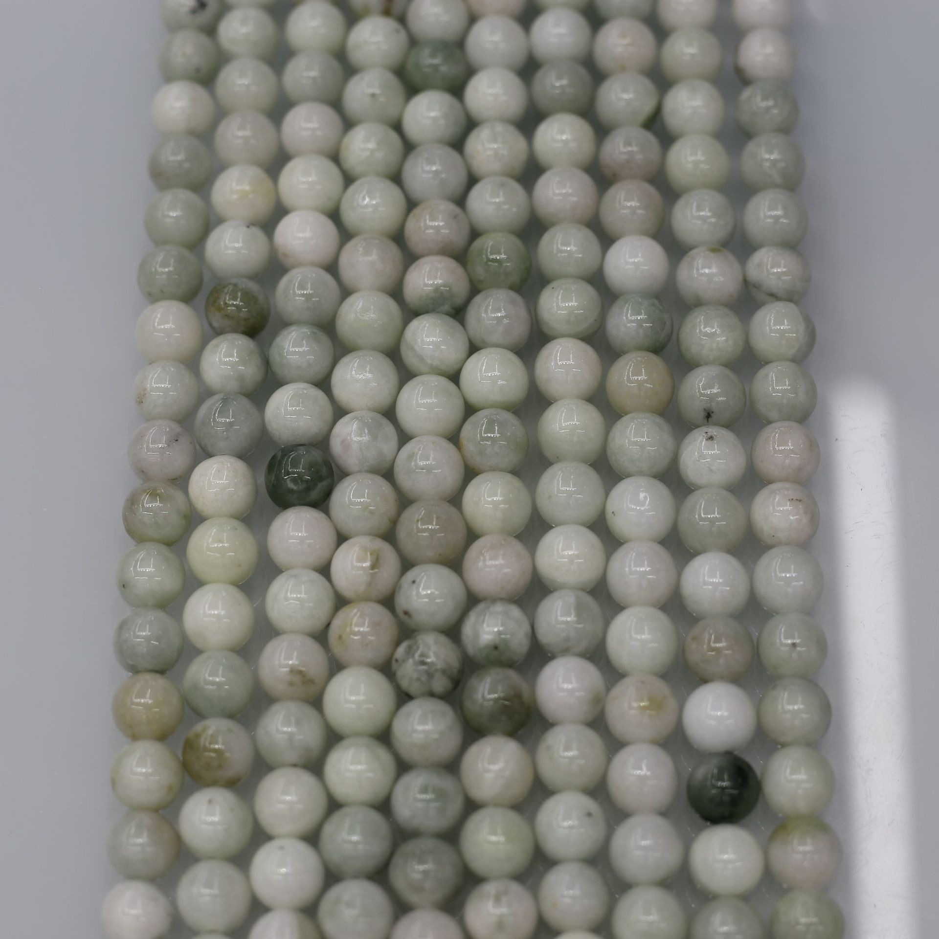 25:No. 28 color maotian jade