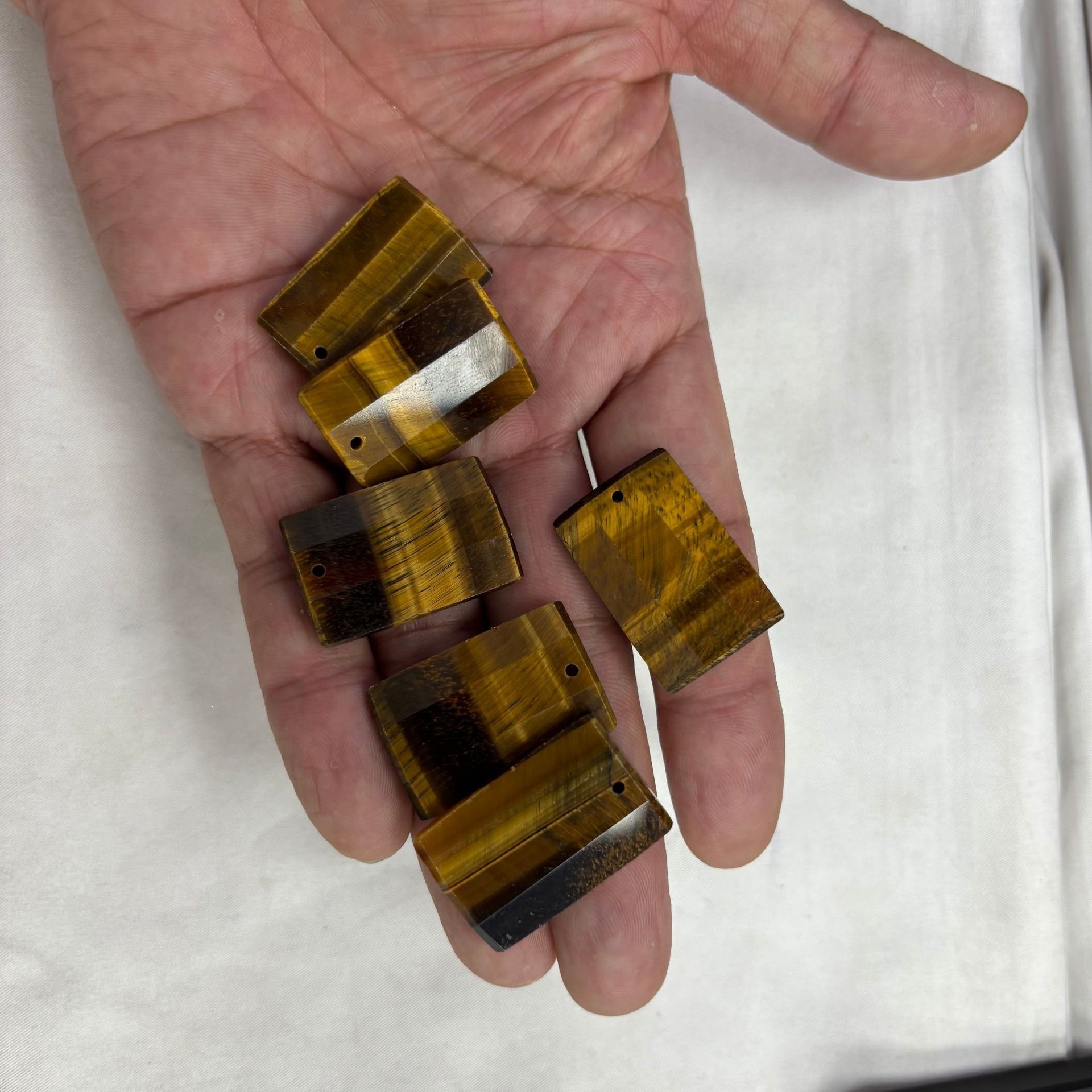 8 tiger eye