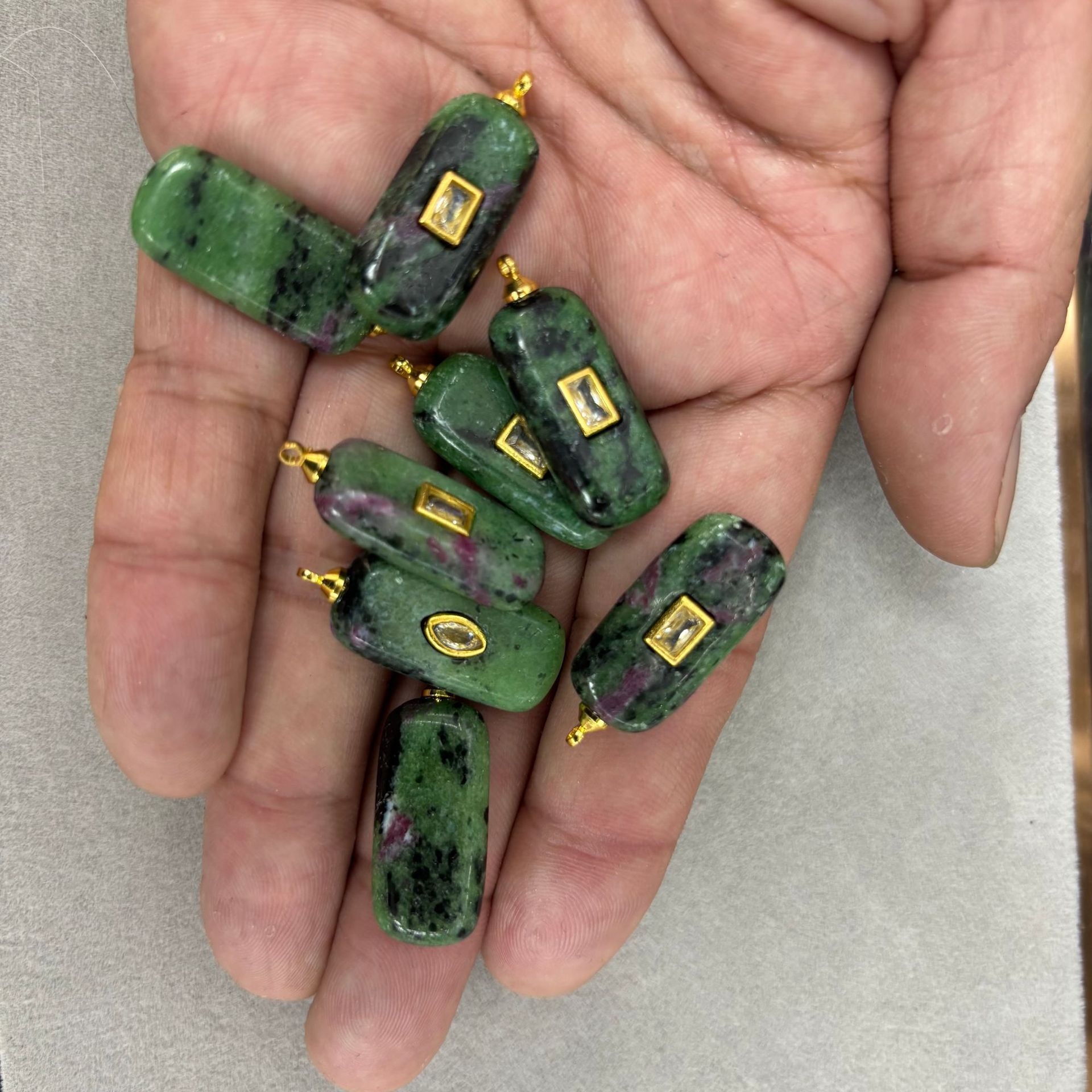 14 Ruby in Zoisite