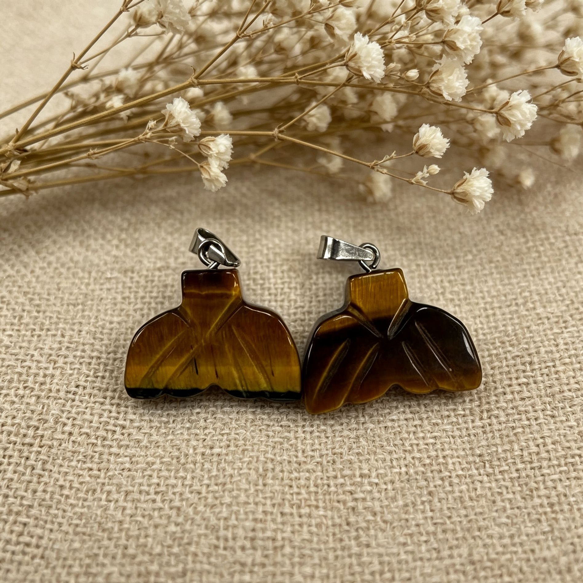 4:Tiger eye stone