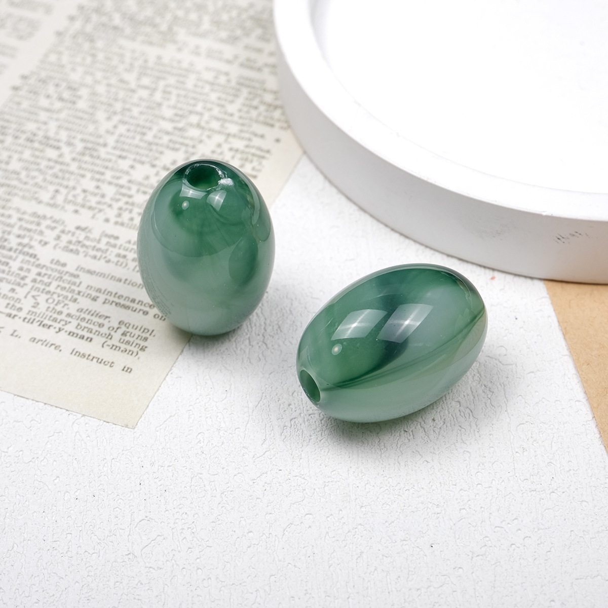 9:Emerald green