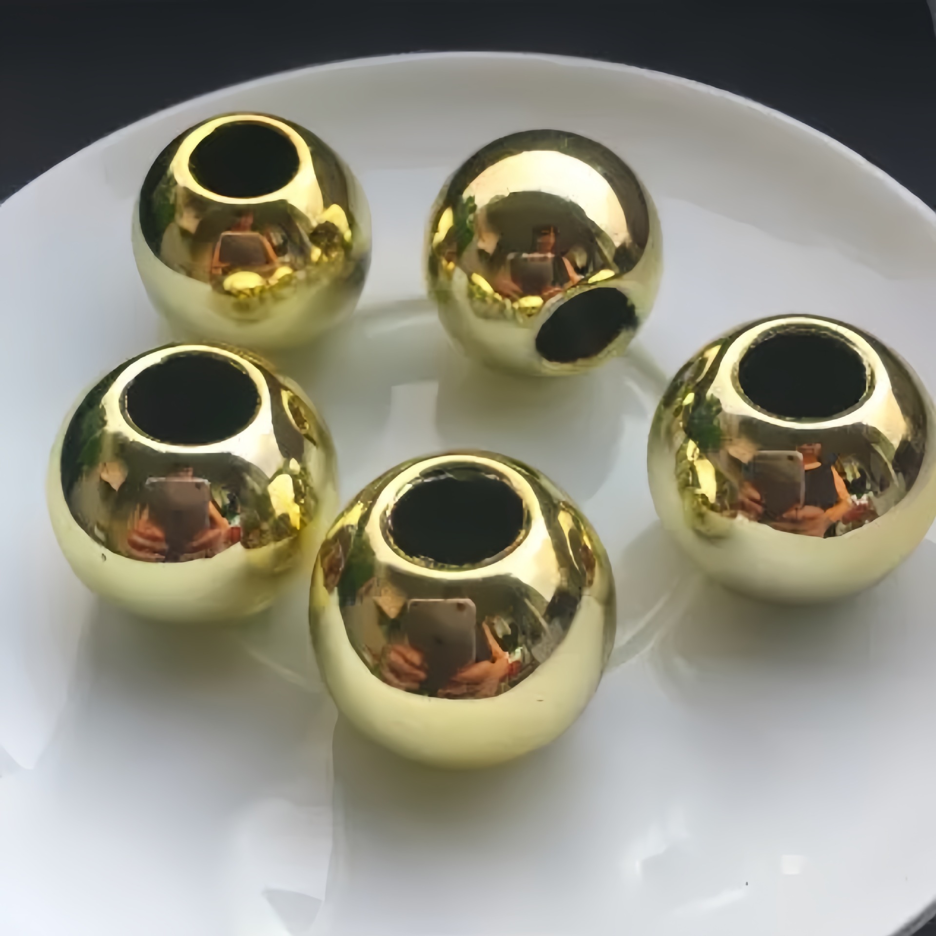 25 Gold 40mm hole 20mm