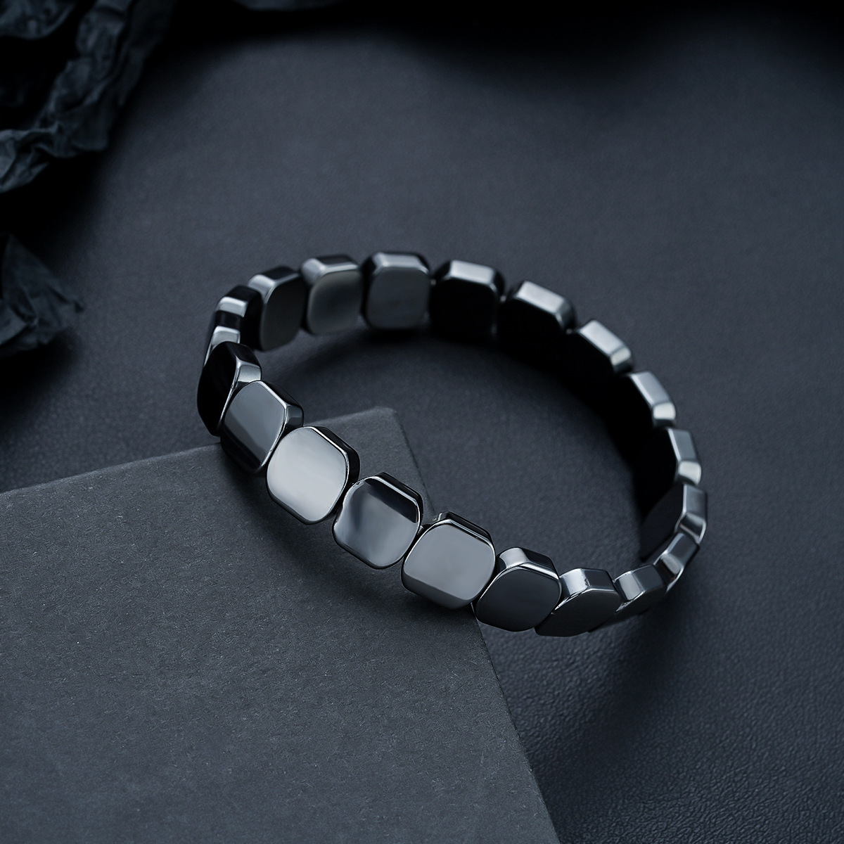 1:S528-a (black gallstone bracelet)
