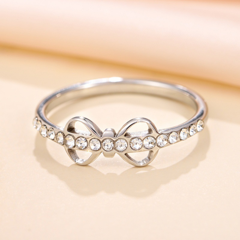 3:Bow silver
