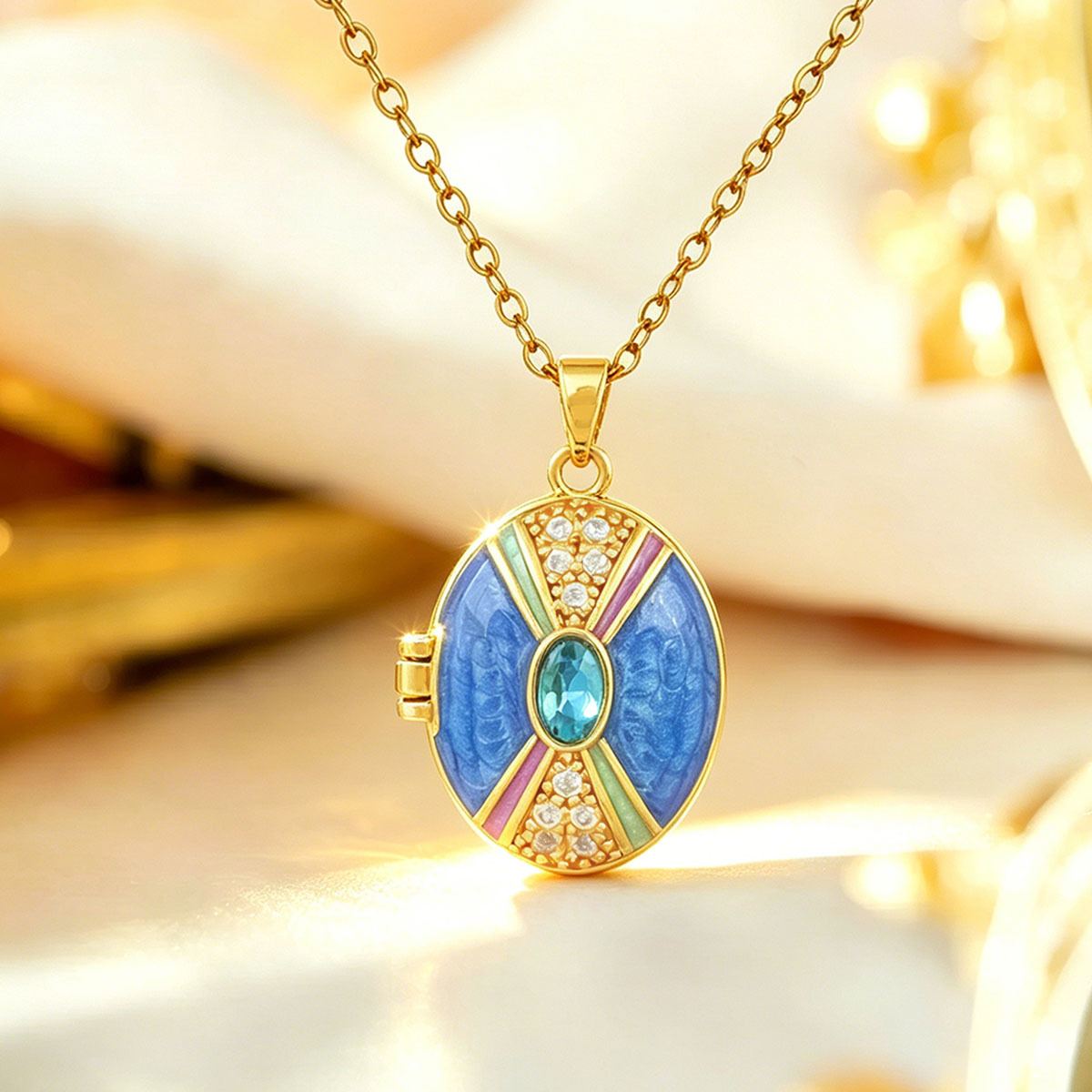 4:Xl4591 blue photo clip pendant gold