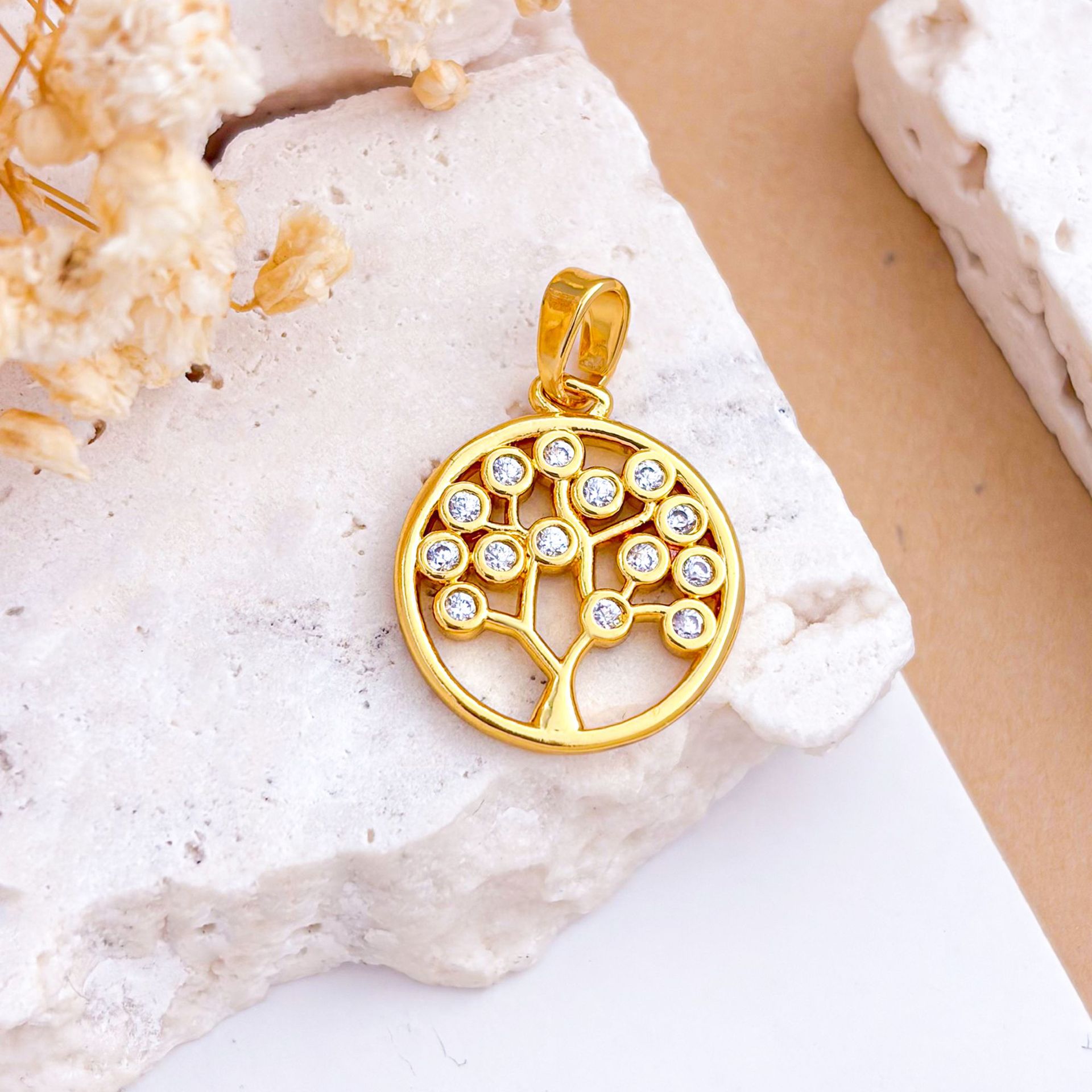 11:Xl2130 fruitful pendant gold