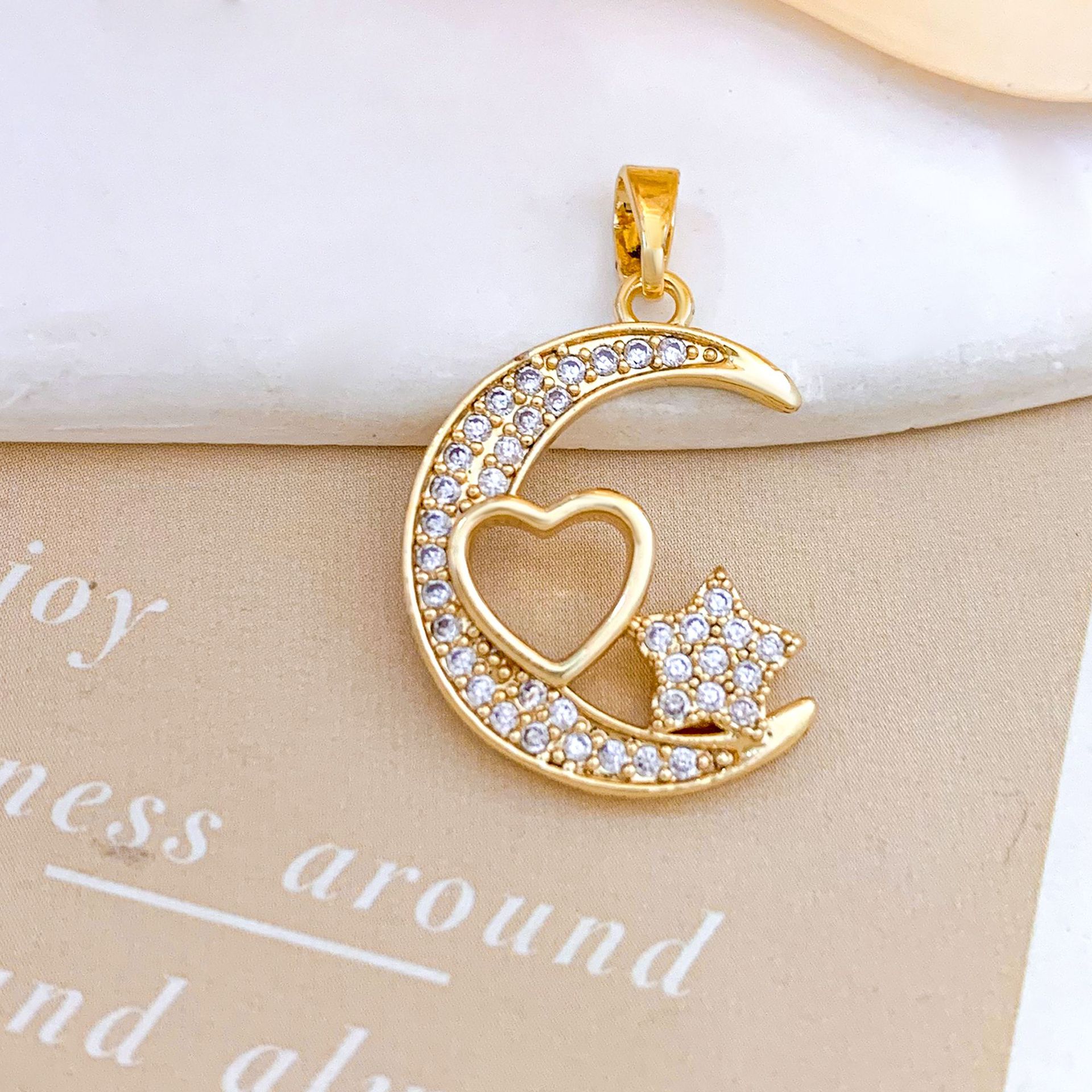 15:Xl2128 moon hollow love pendant gold