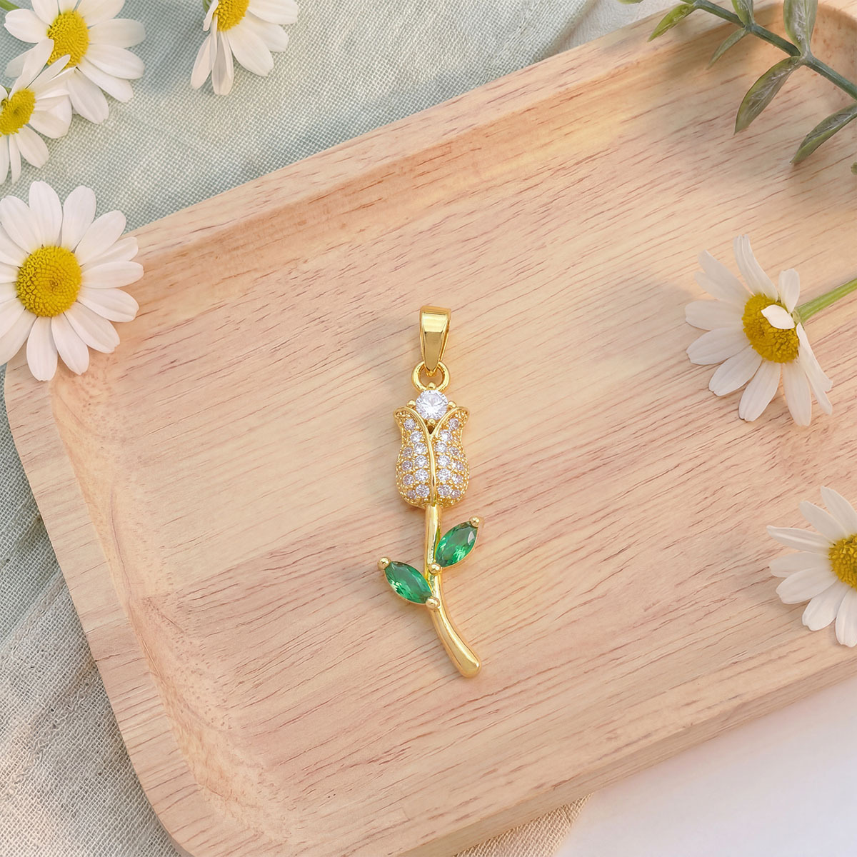 8:Xl6271 pink rose bud pendant gold