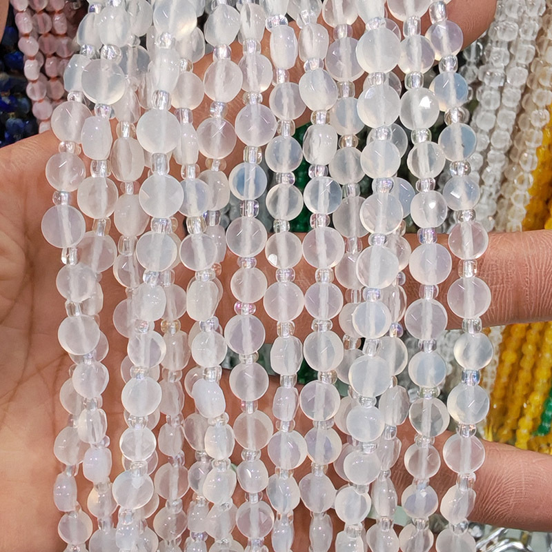 1:White agate