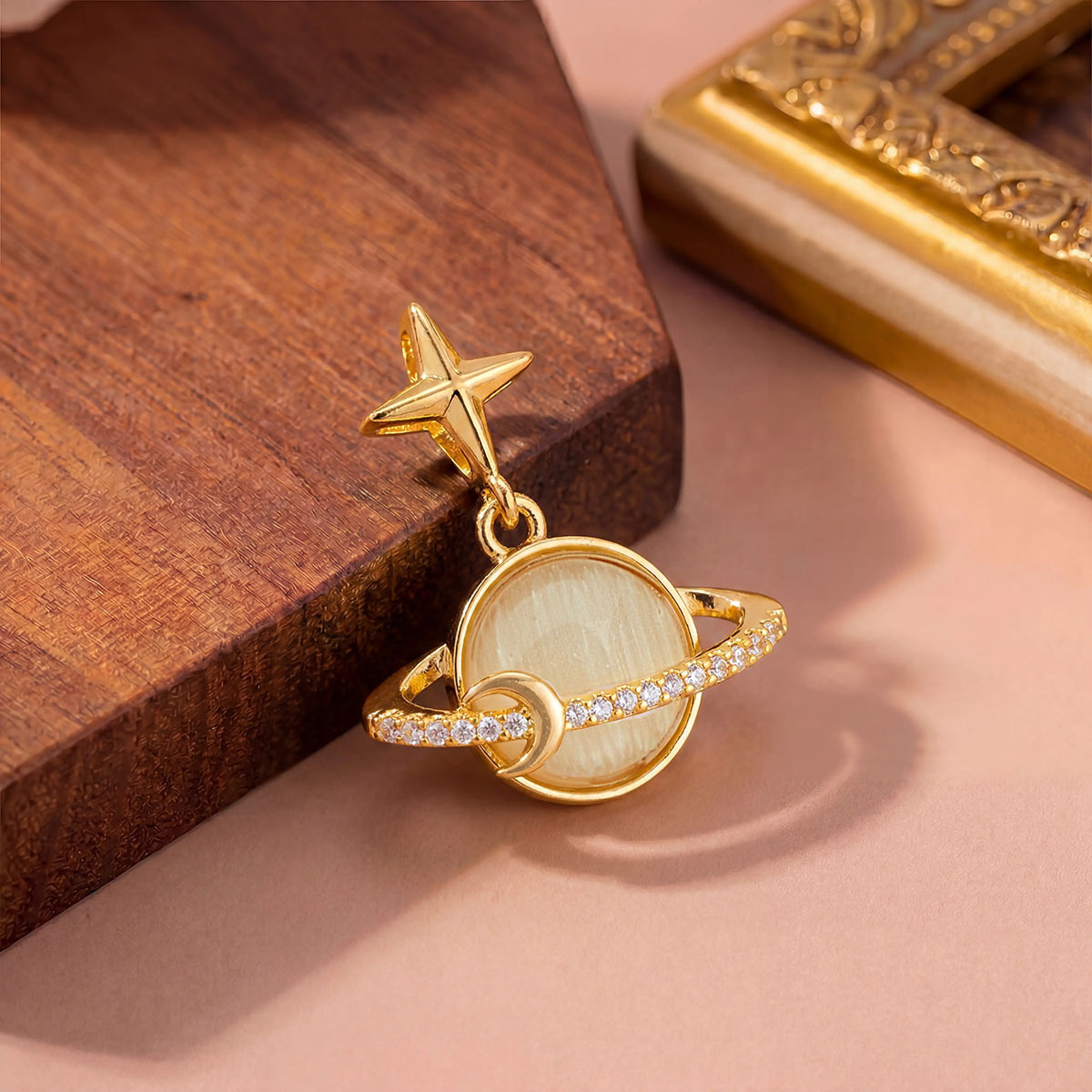 Xl1152 planet white cat eye pendant gold