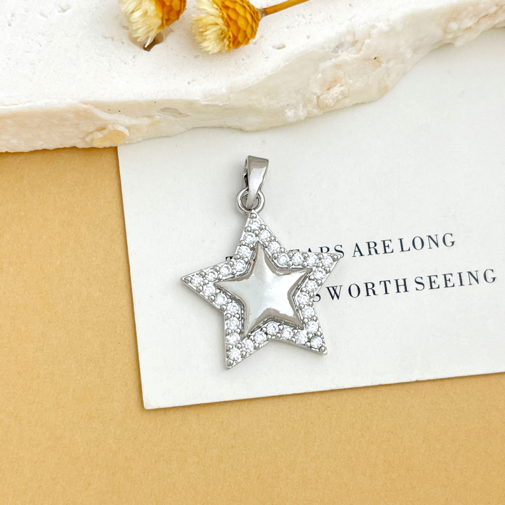 2:Xl1507 glossy five-pointed star pendant silver